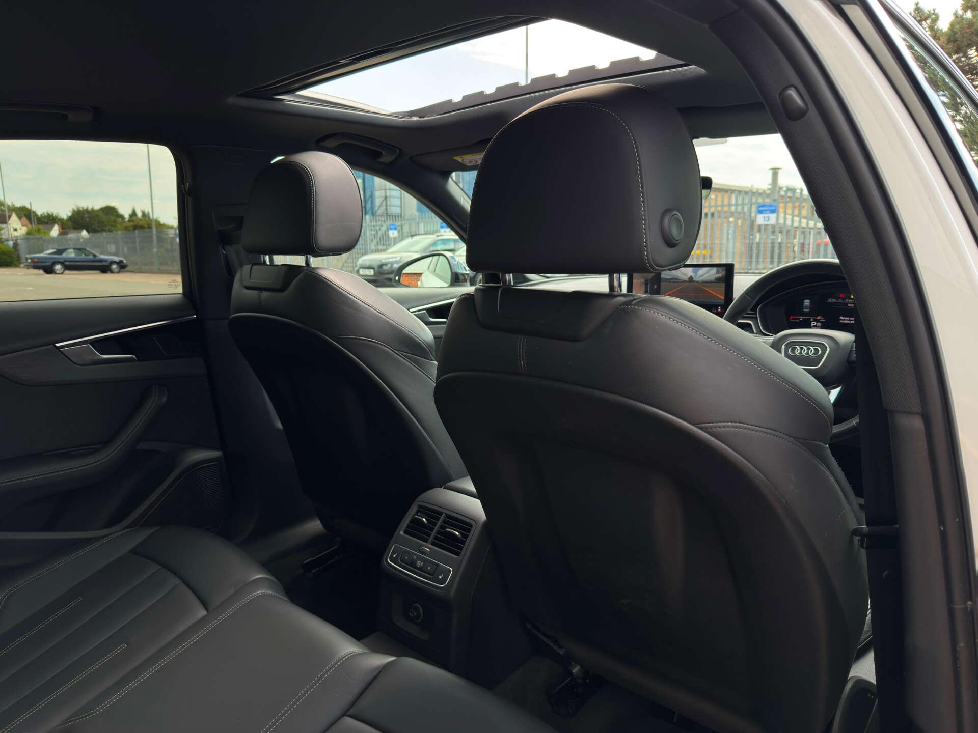Audi A4 view 28