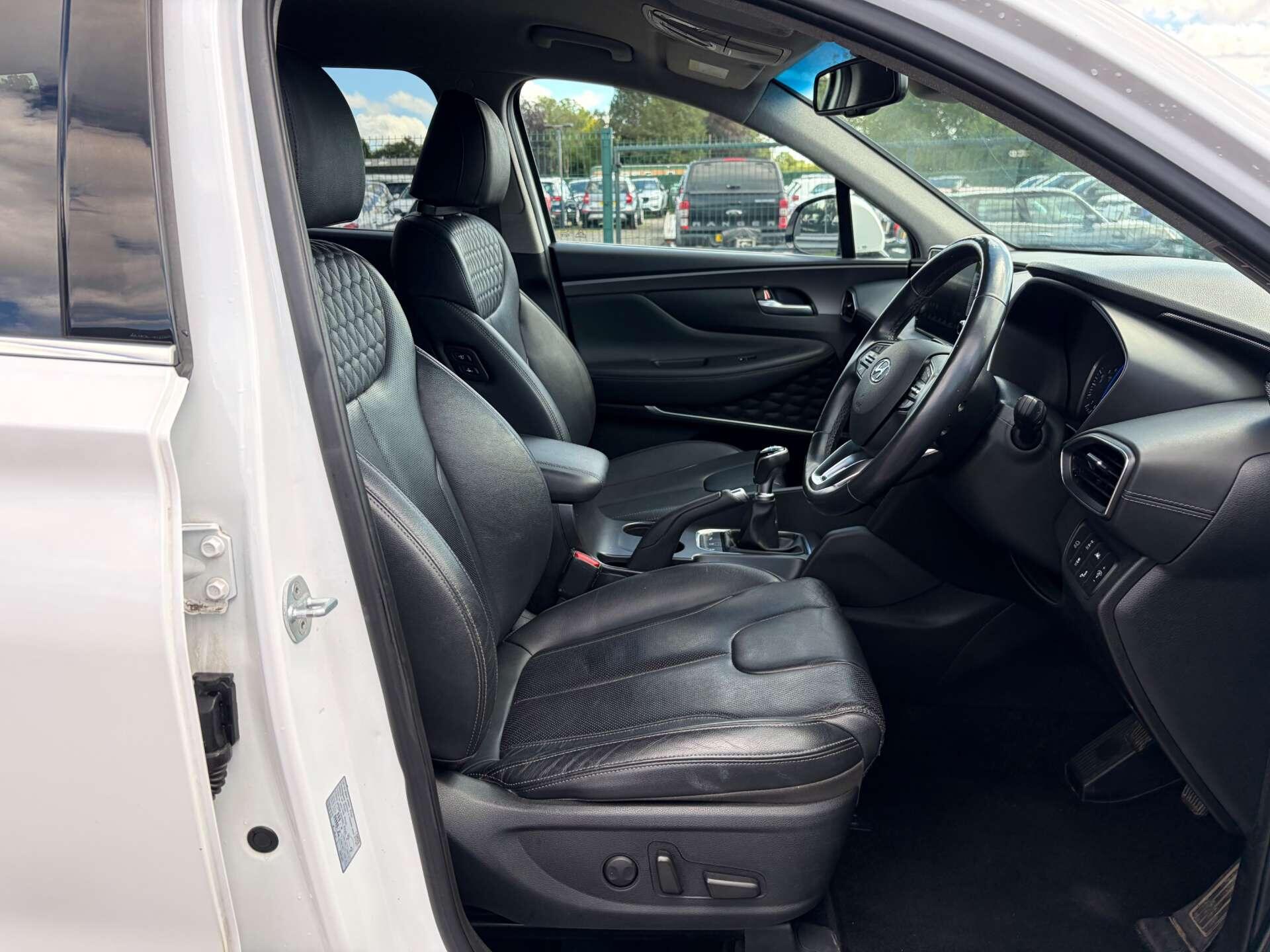 Hyundai Santa Fe view 38