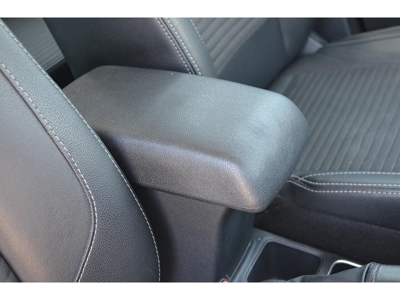 Ford EcoSport view 31