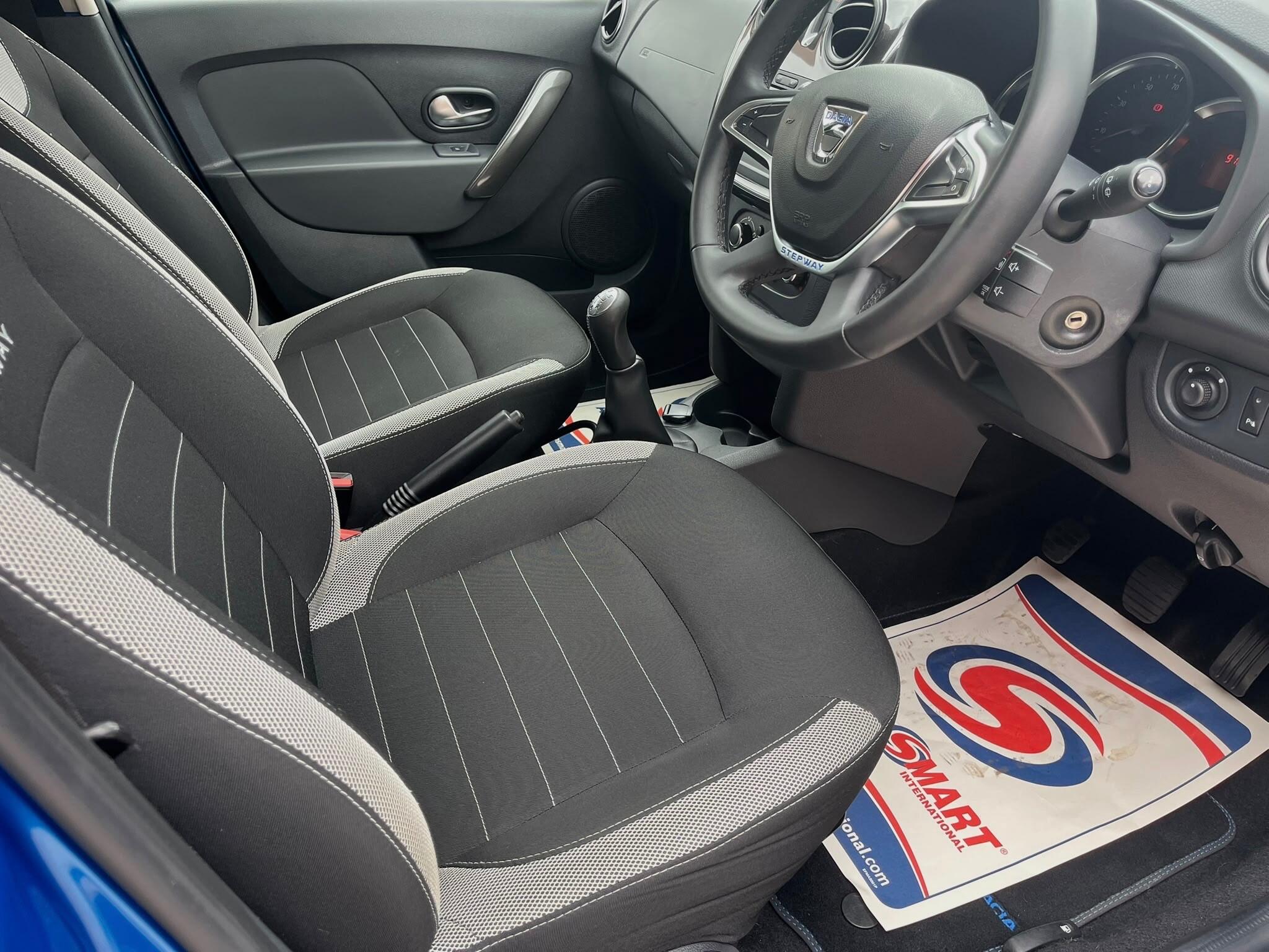 Dacia Logan MCV view 23