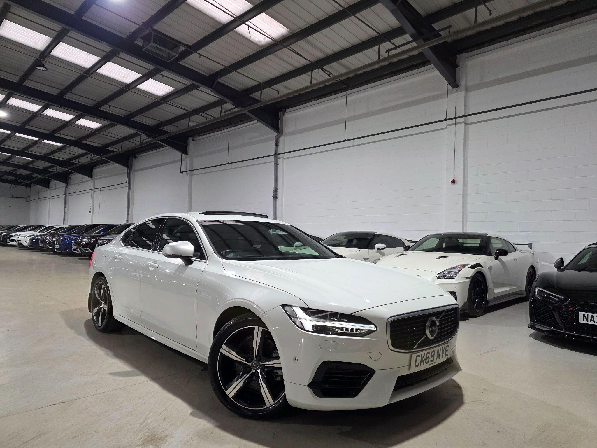 Volvo S90 view 3