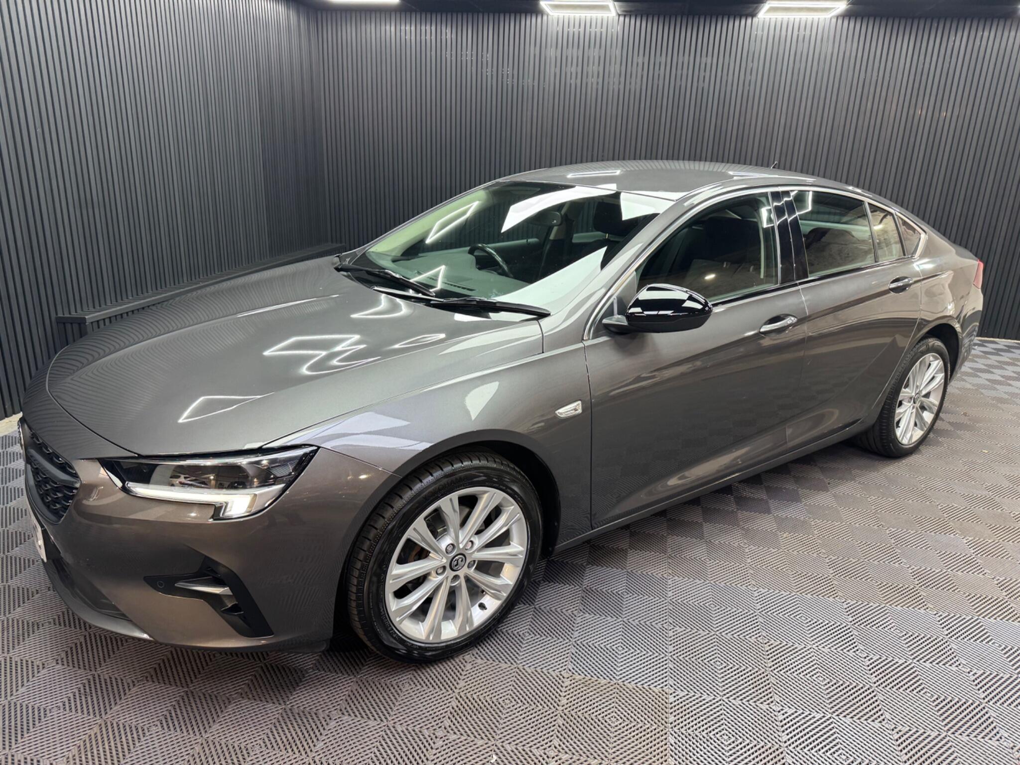 Vauxhall Insignia view 22