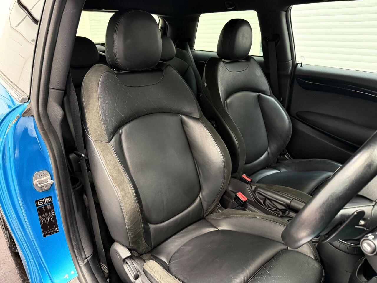 Mini Hatch view 22
