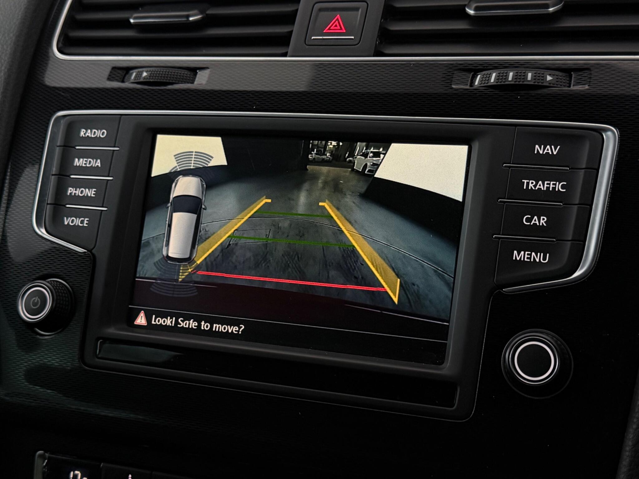 Volkswagen Golf view 30