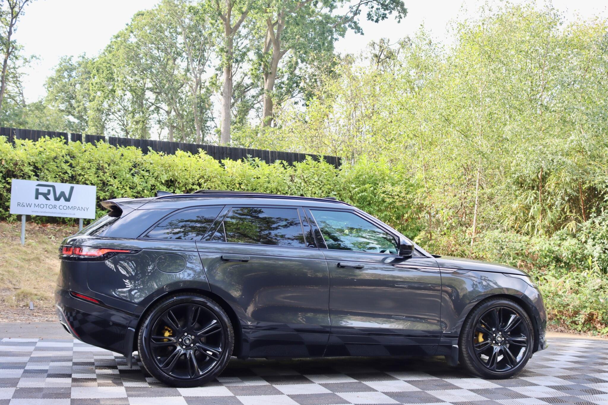 Land Rover Range Rover Velar view 53