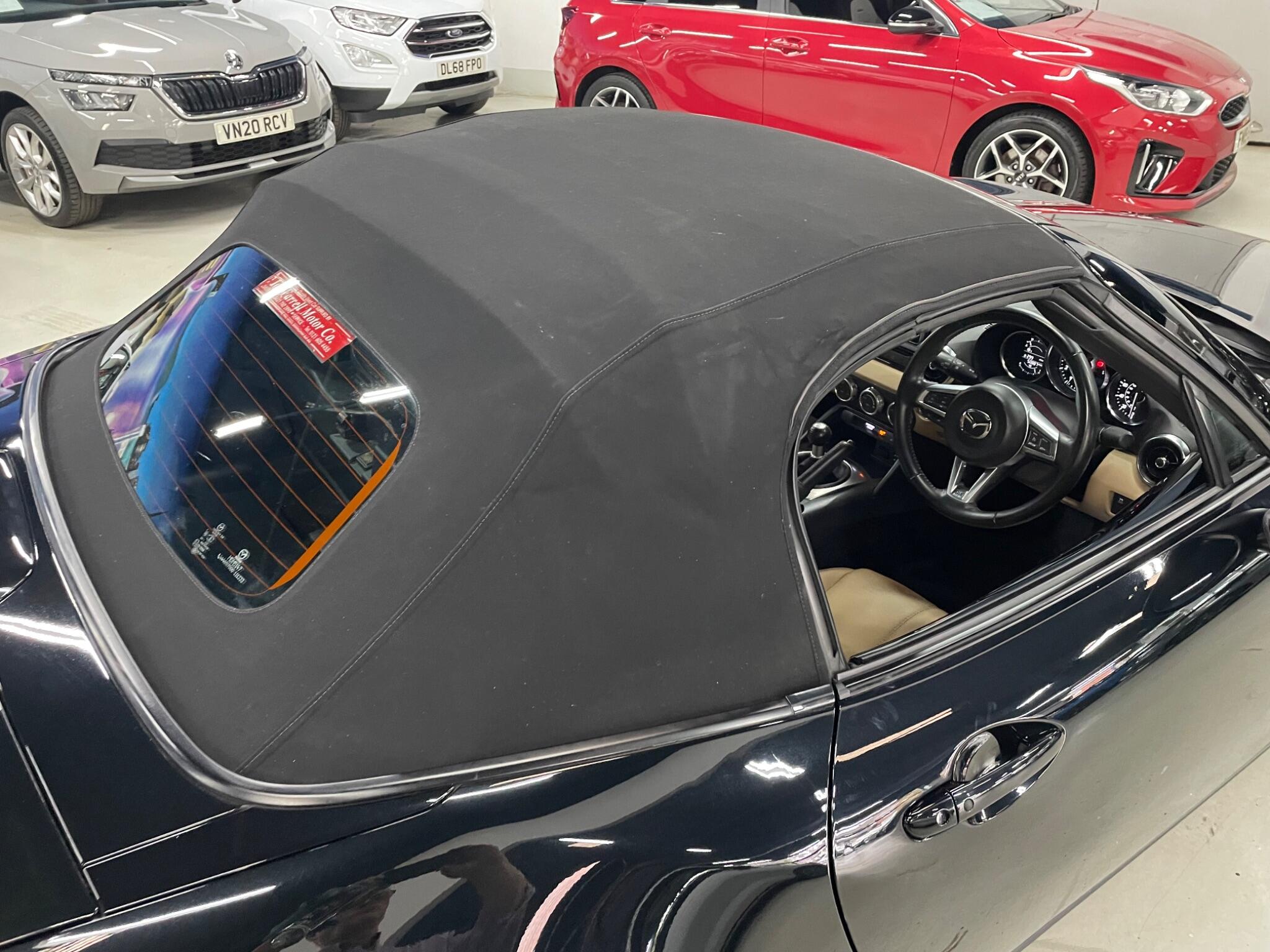 Mazda MX-5 view 26