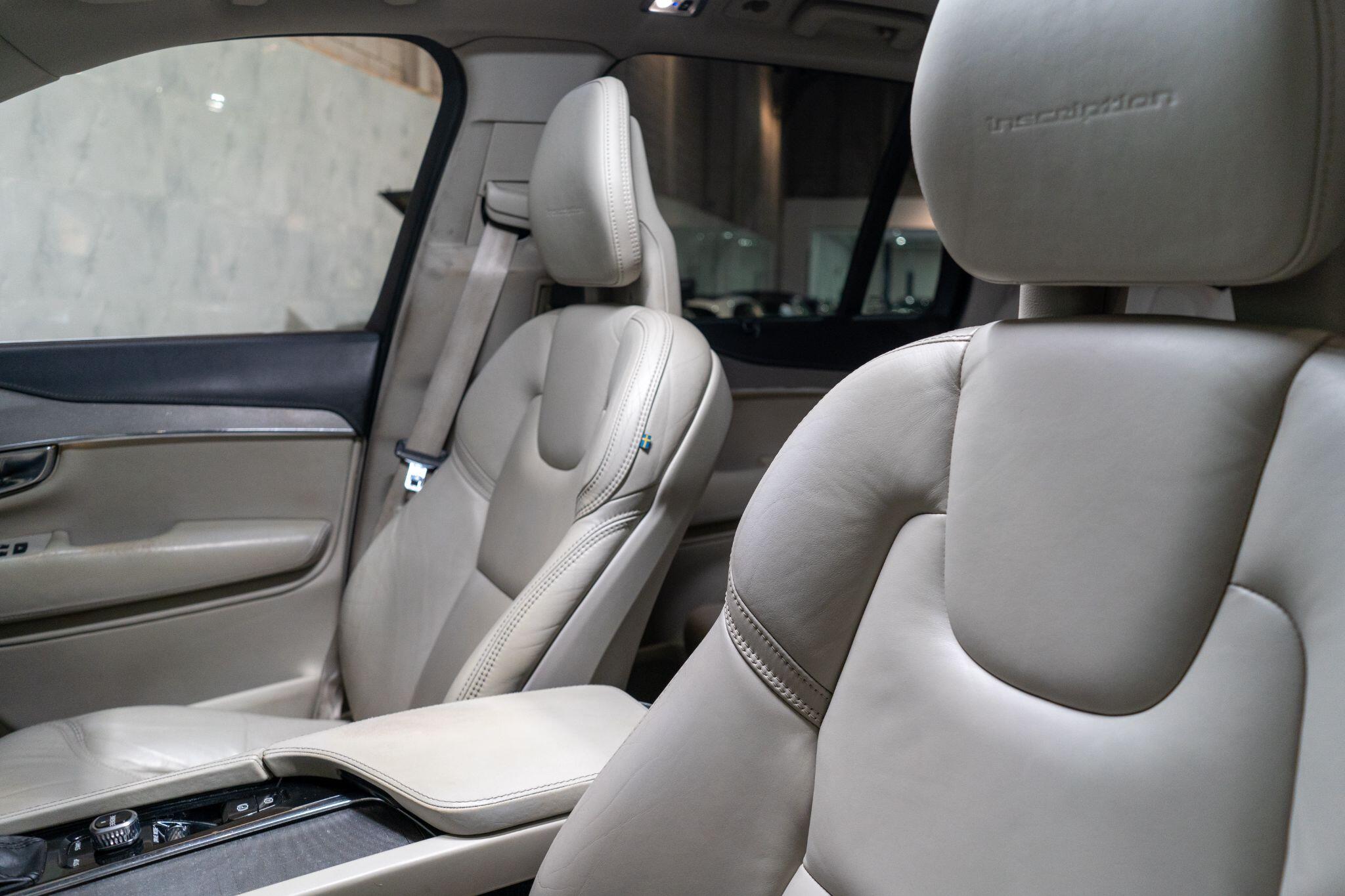 Volvo XC90 view 36