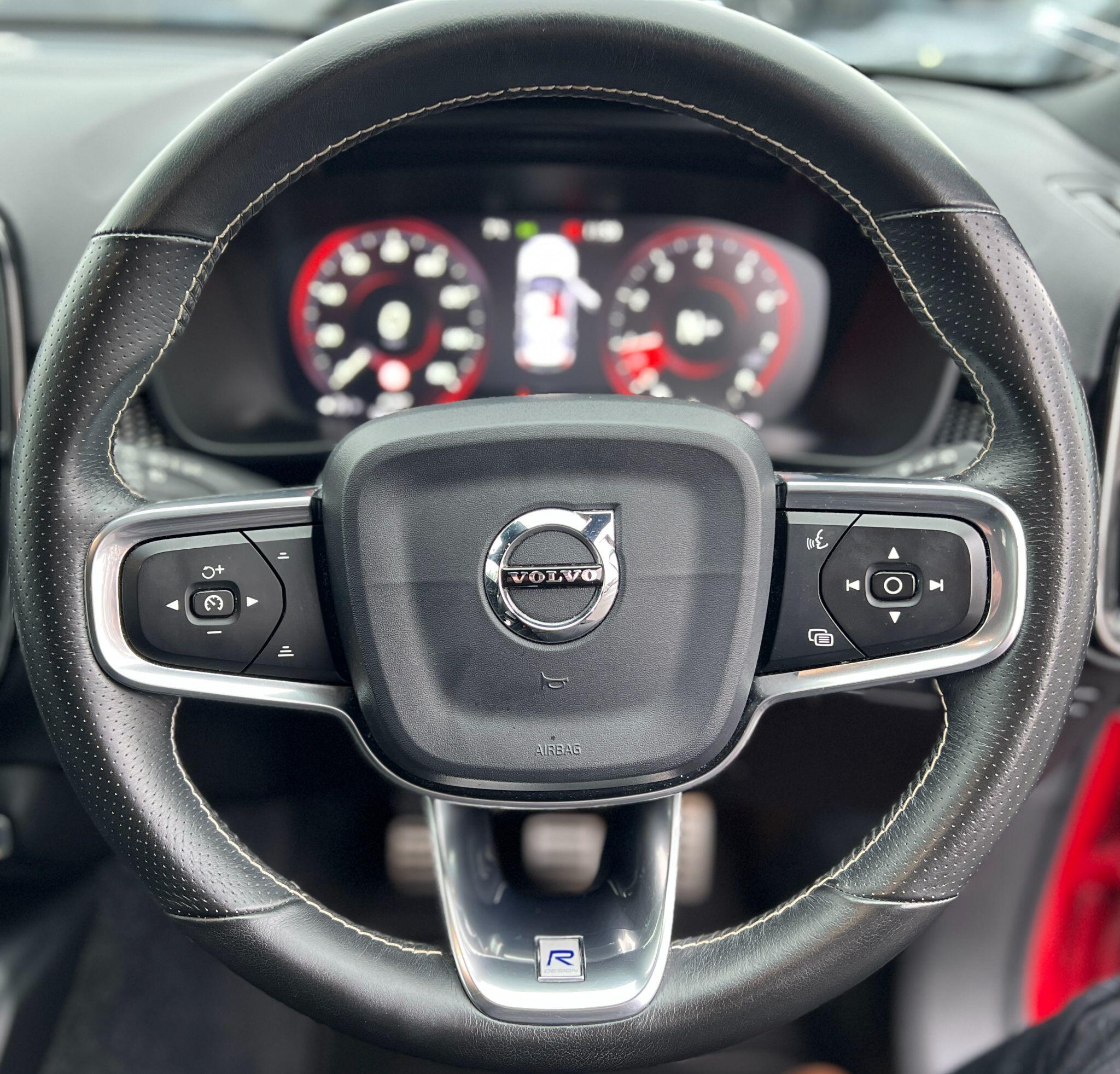 Volvo XC40 view 39