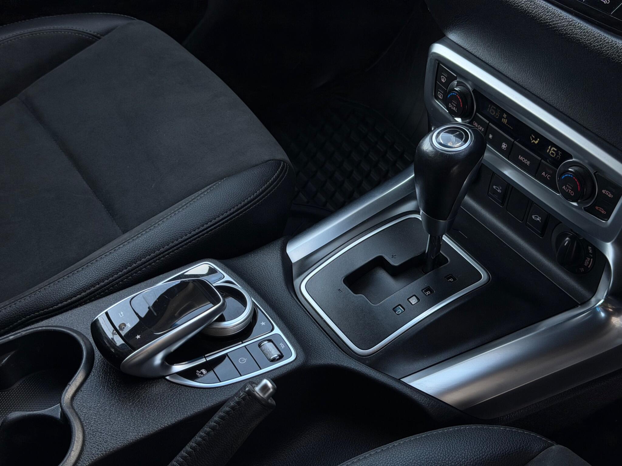 Mercedes-Benz X-Class view 34