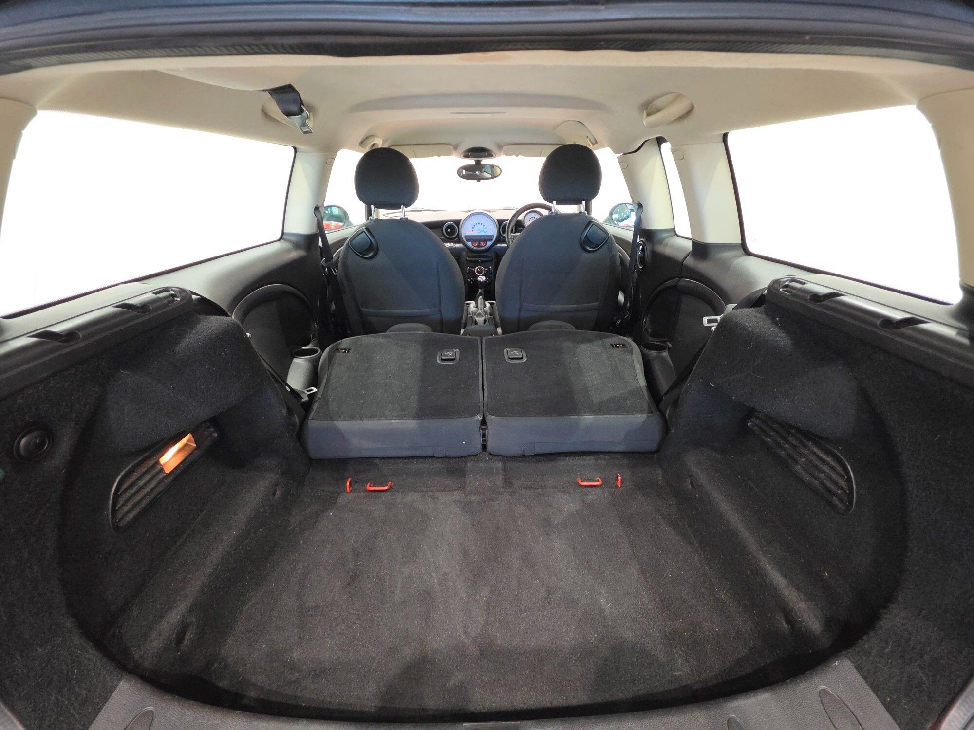 Mini Clubman view 42