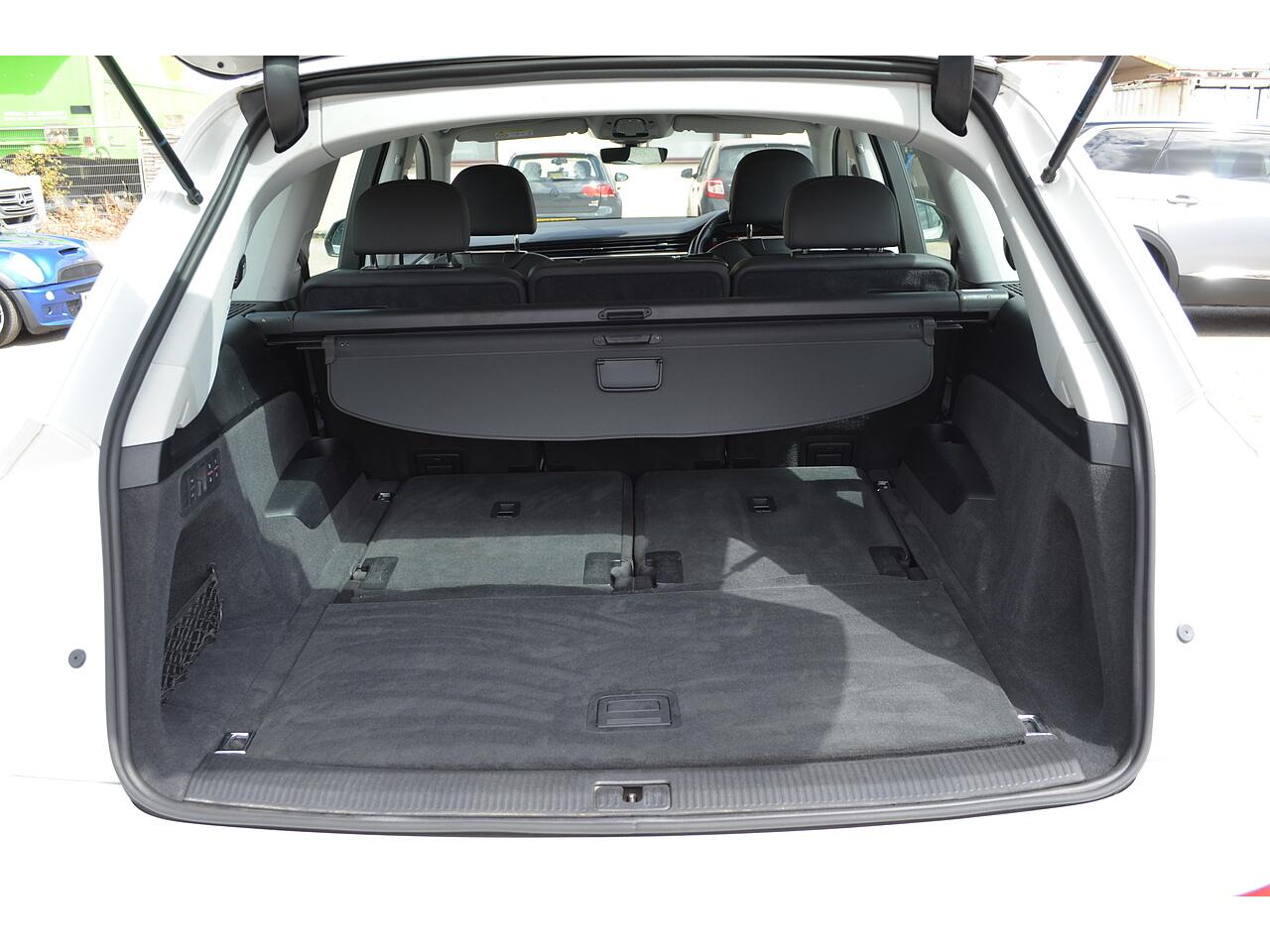 Audi Q7 view 36