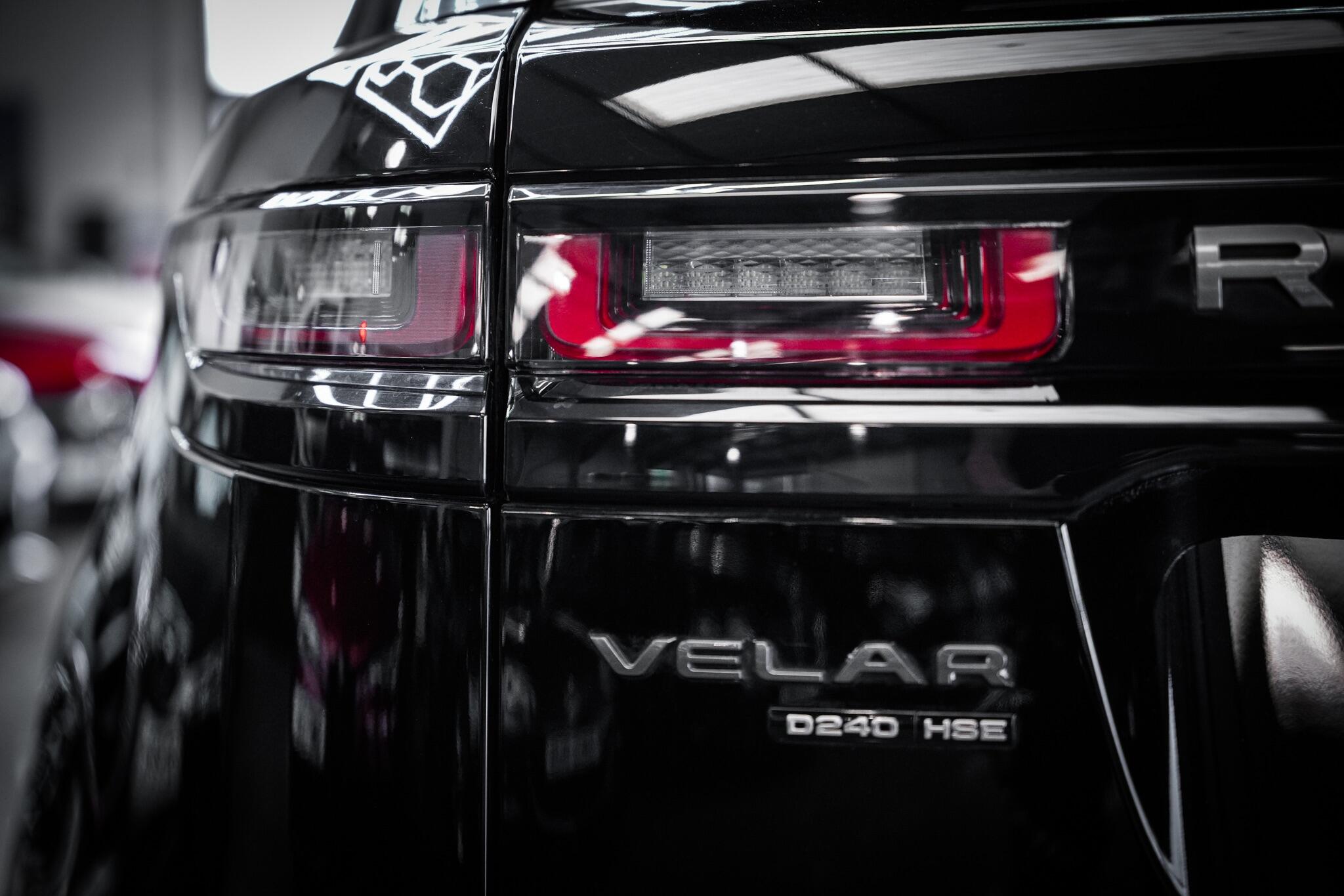 Land Rover Range Rover Velar view 36