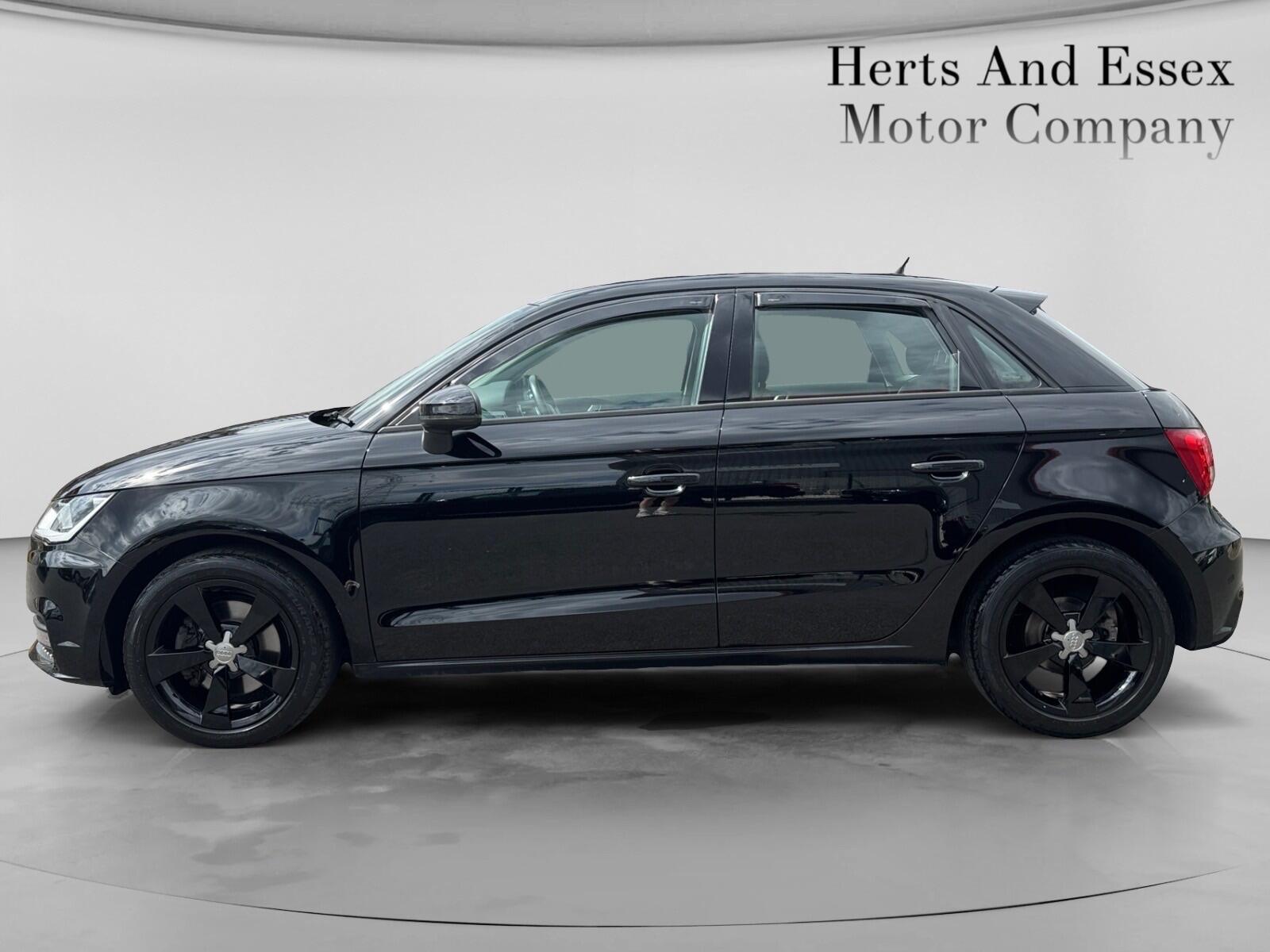 Audi A1 view 4