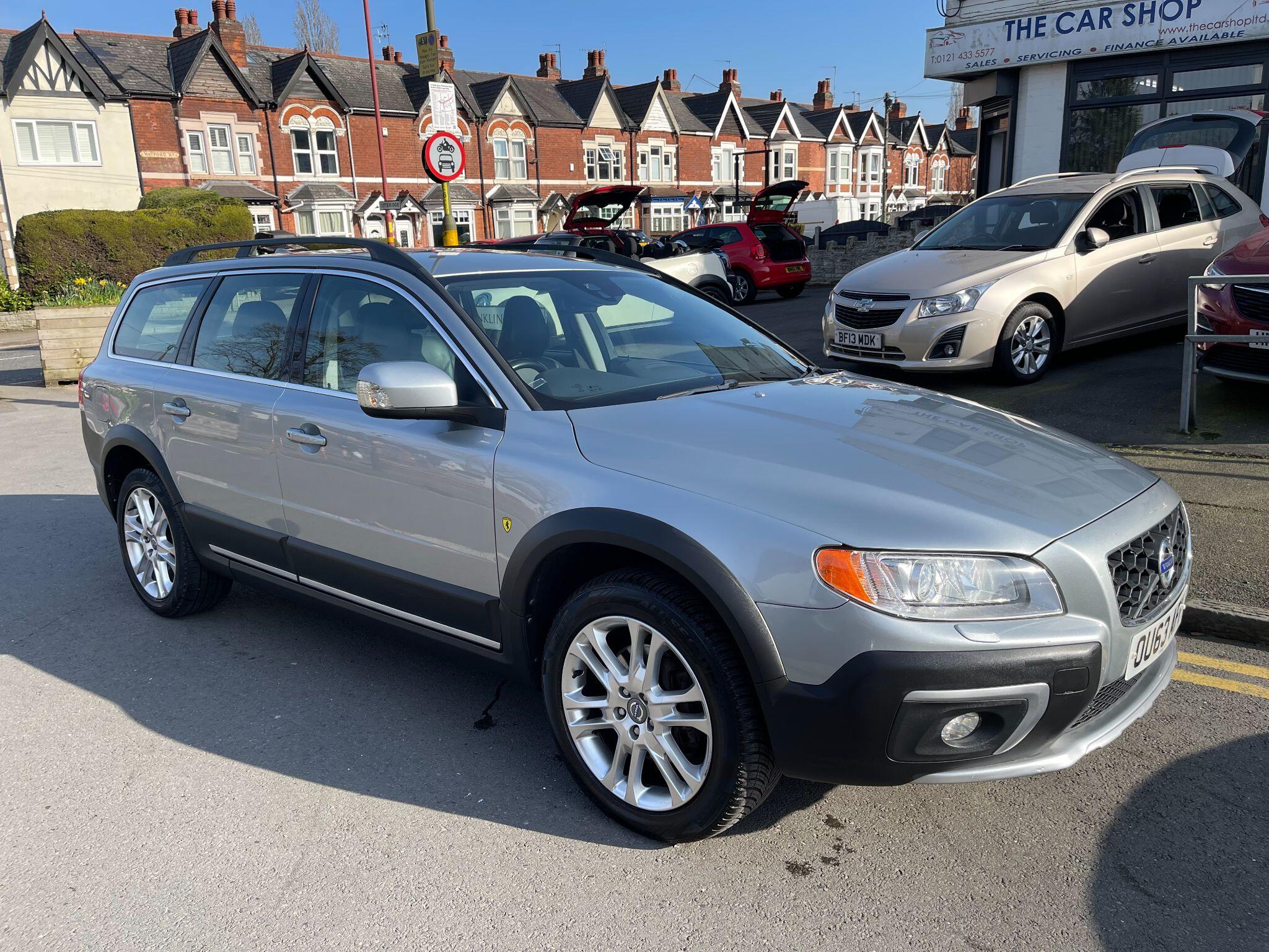 Volvo XC70 view 5