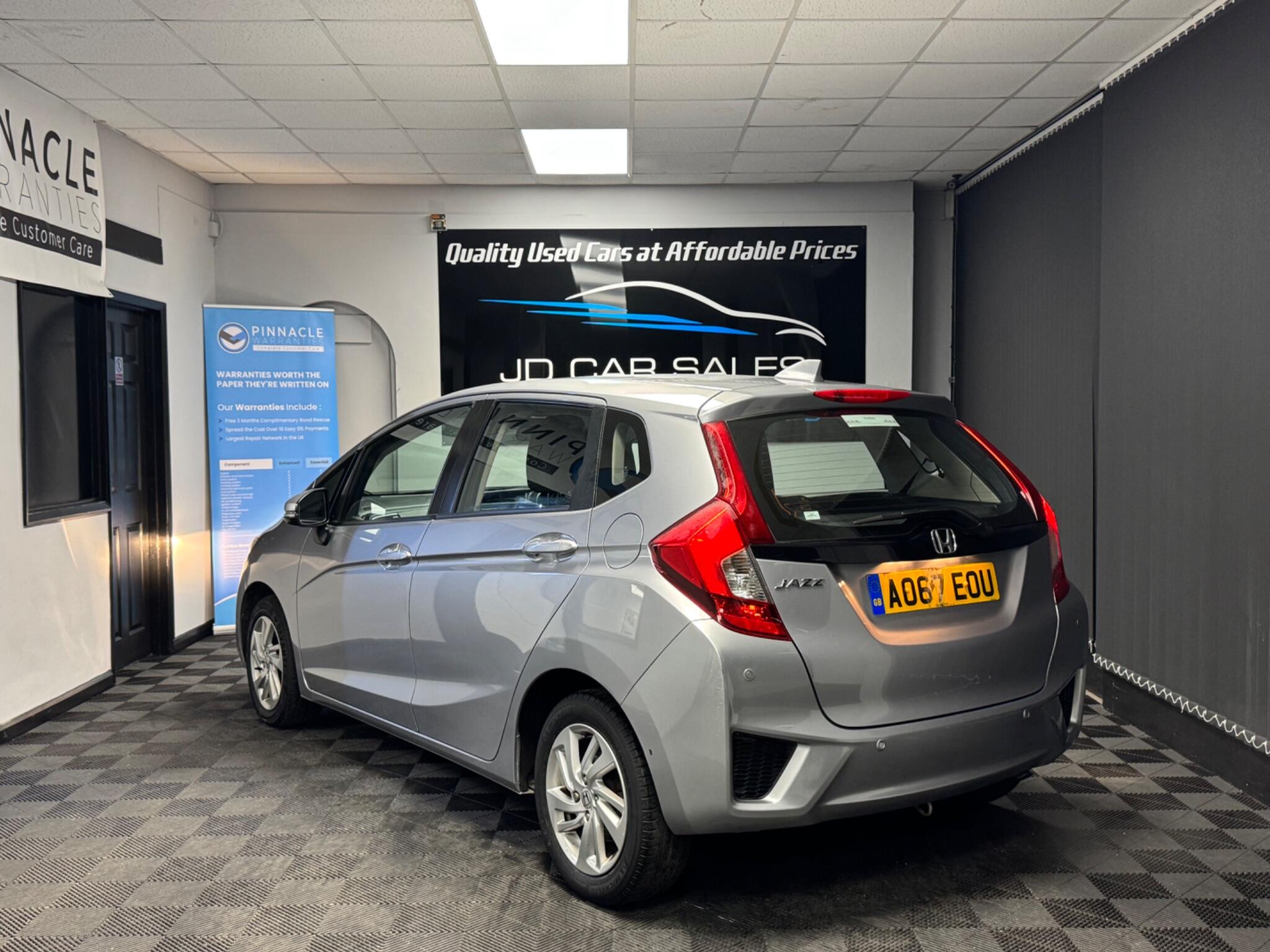 2017 Honda Jazz 1.3 i-VTEC SE CVT Euro 6 (s/s) 5dr • 52,600 miles image 3