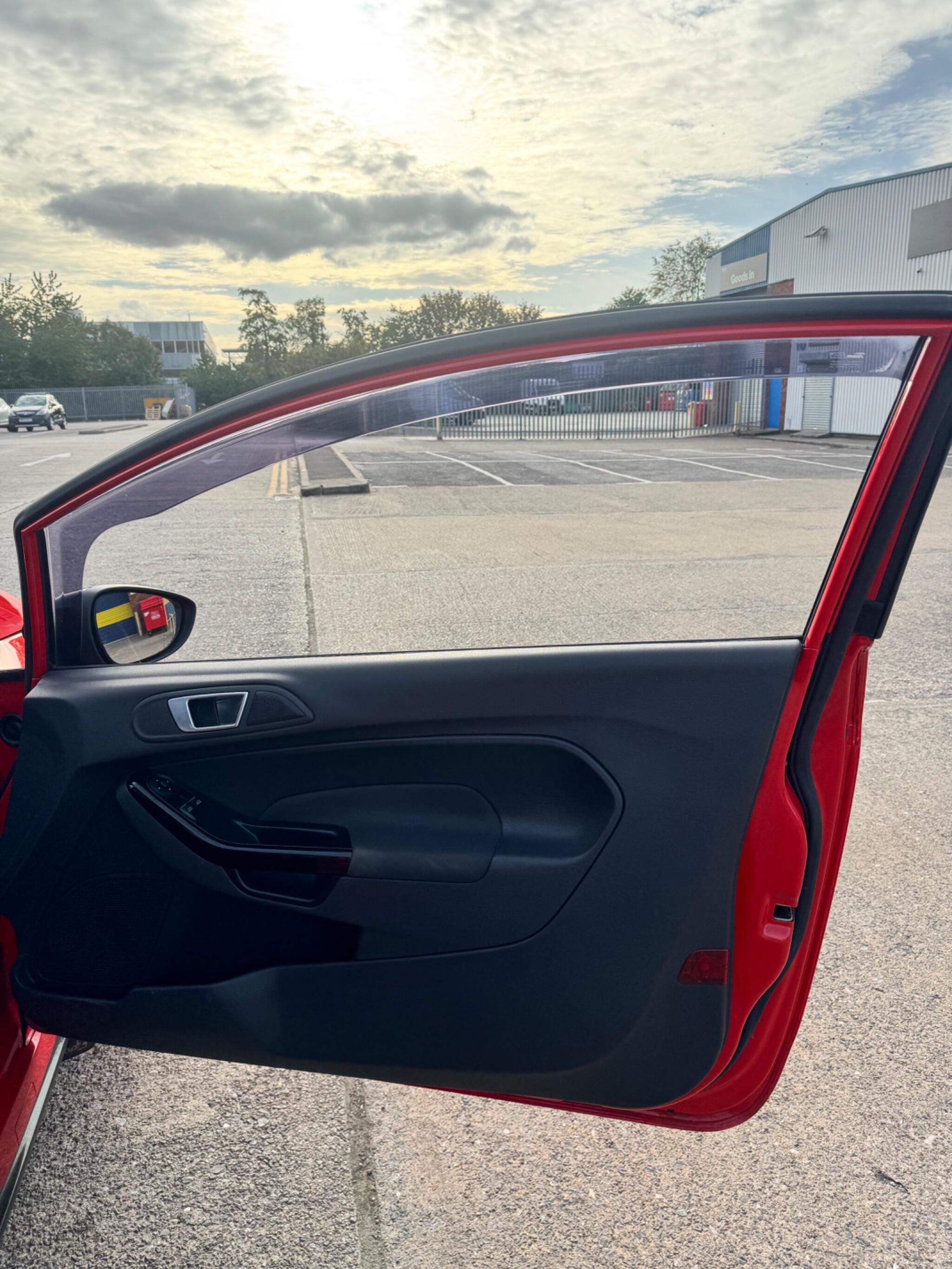 Ford Fiesta view 29