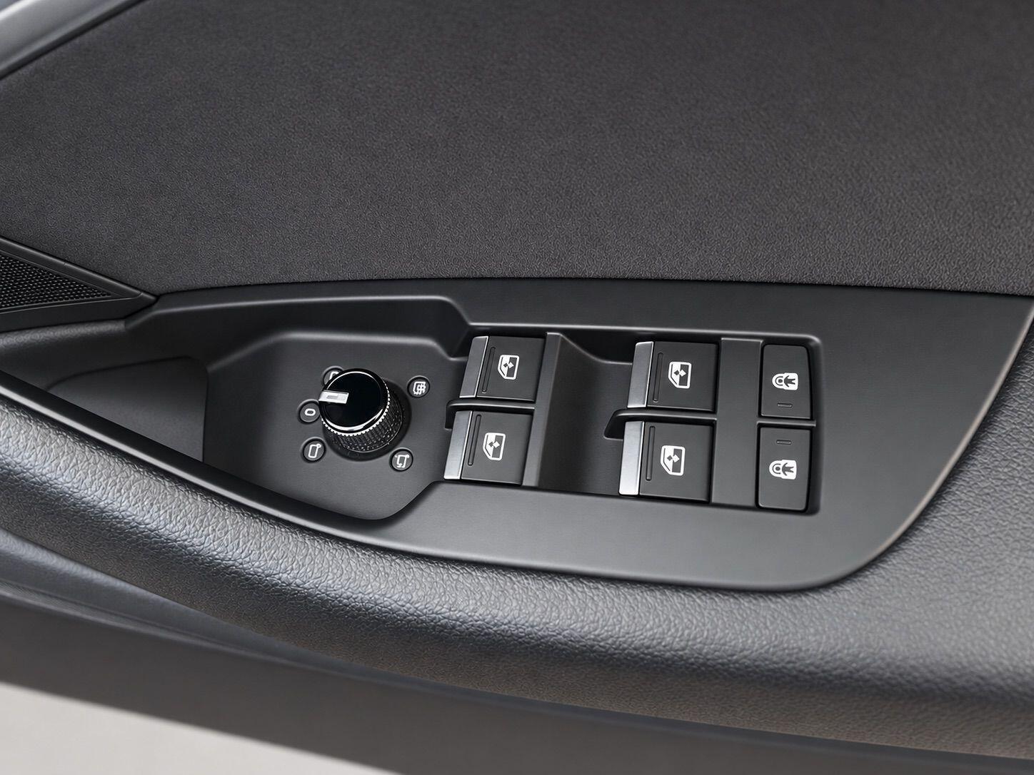Audi A6 view 17