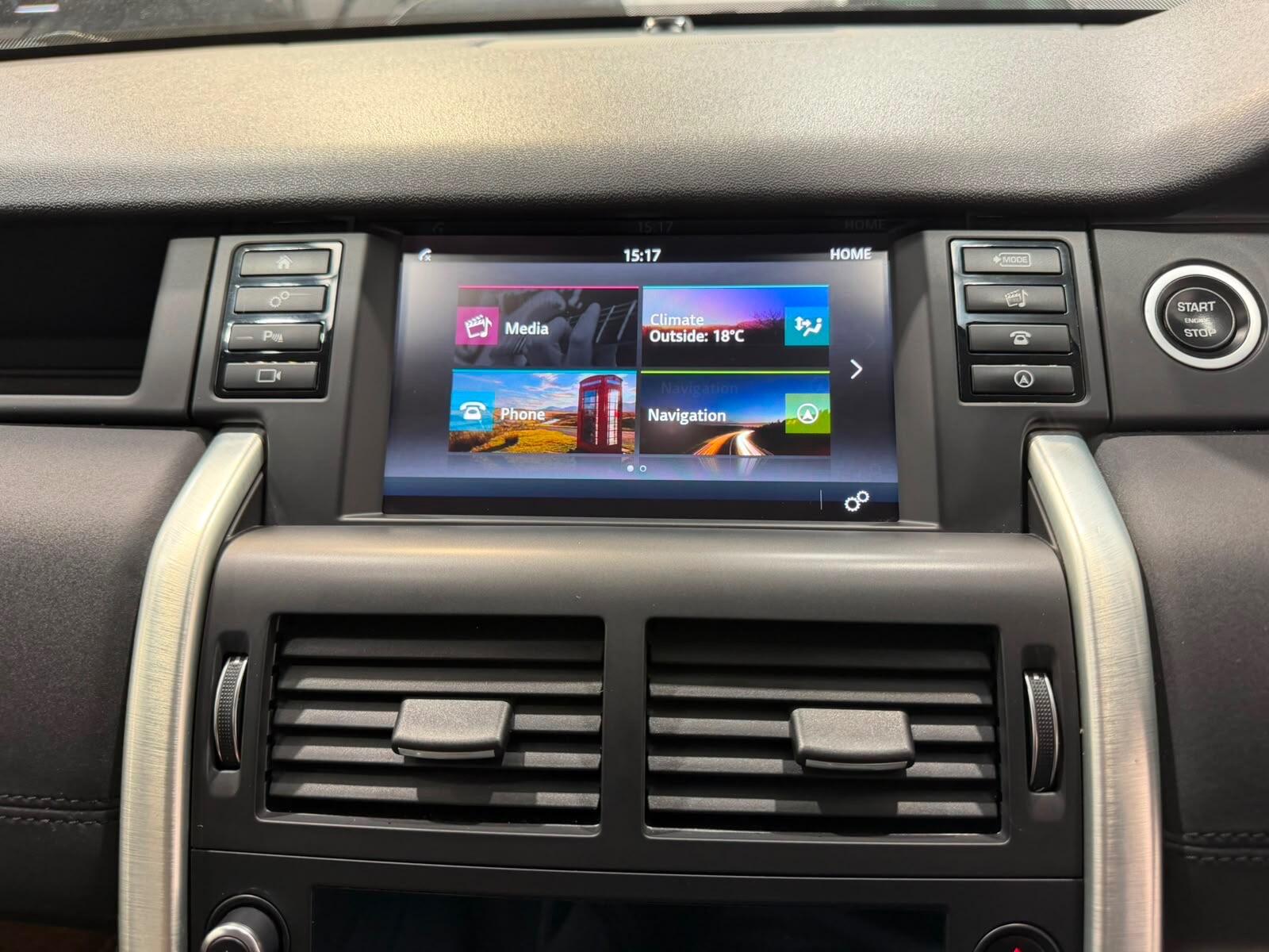Land Rover Discovery Sport view 28