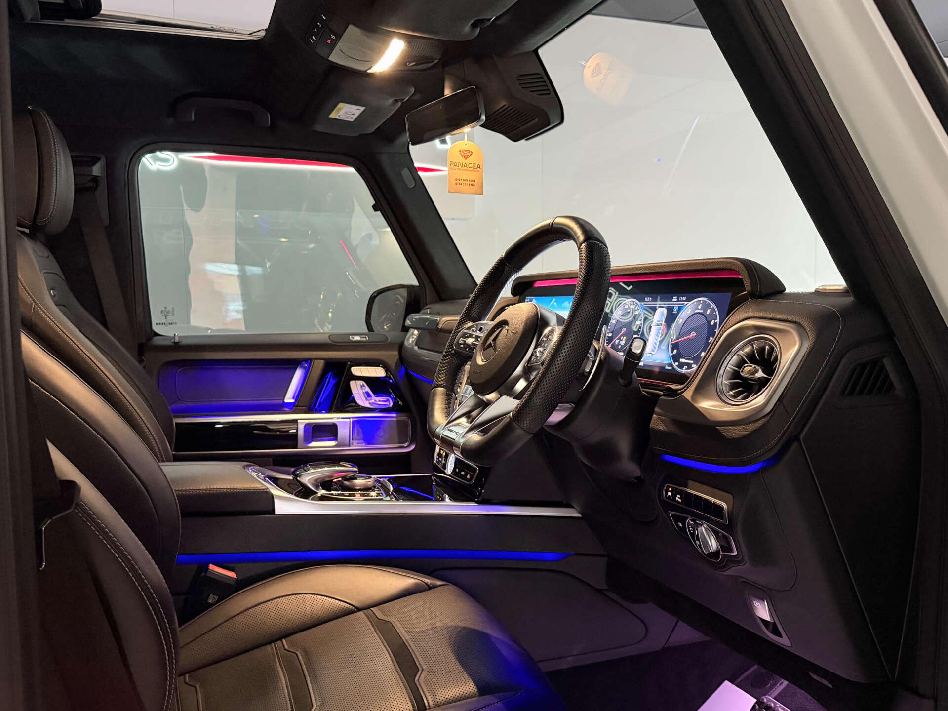 Mercedes-Benz G-Class view 37