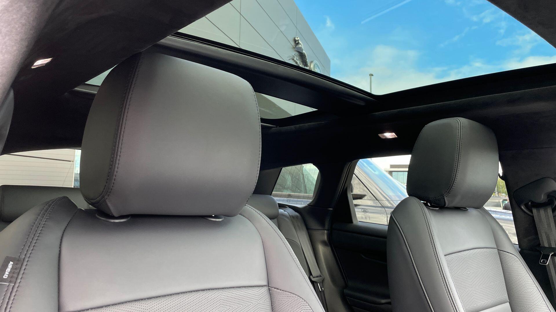Land Rover Range Rover Evoque view 21