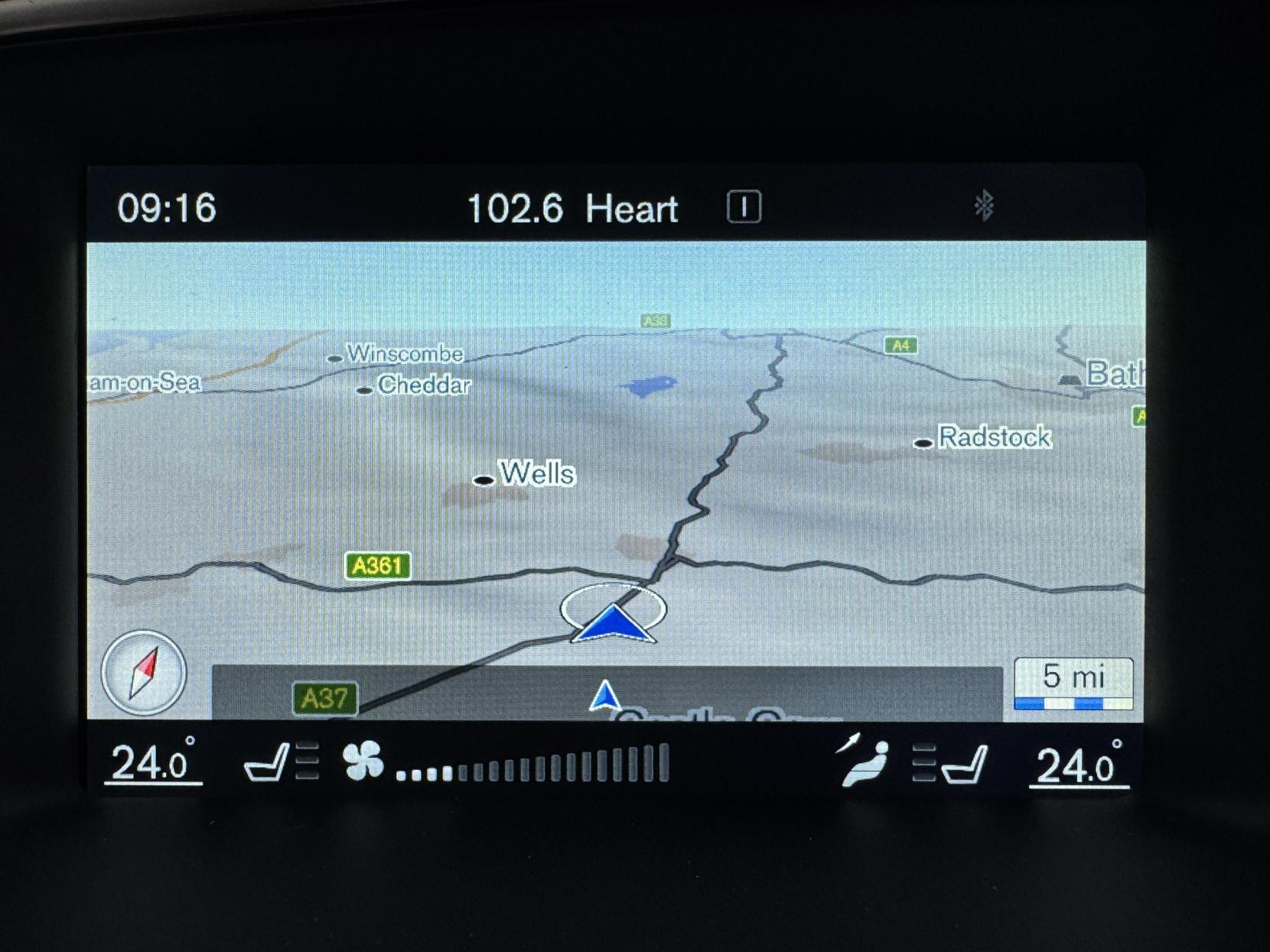 Volvo V40 view 56