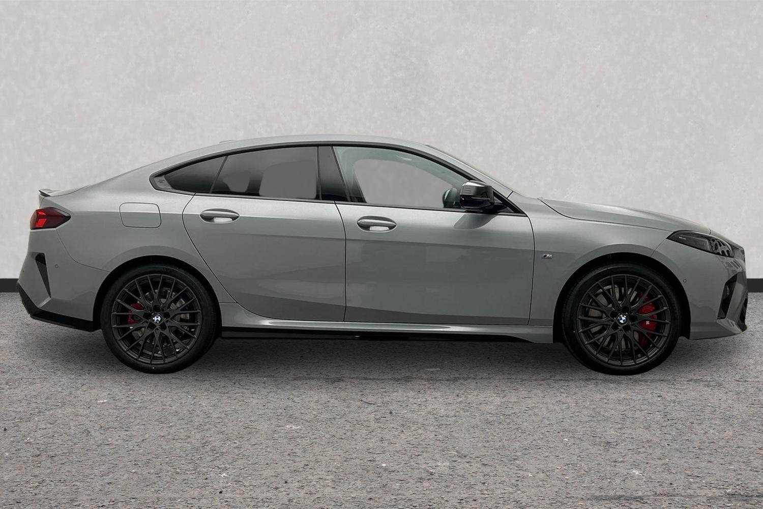 BMW 2 Series view 3