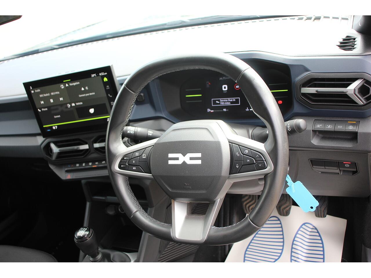 Dacia Duster view 13