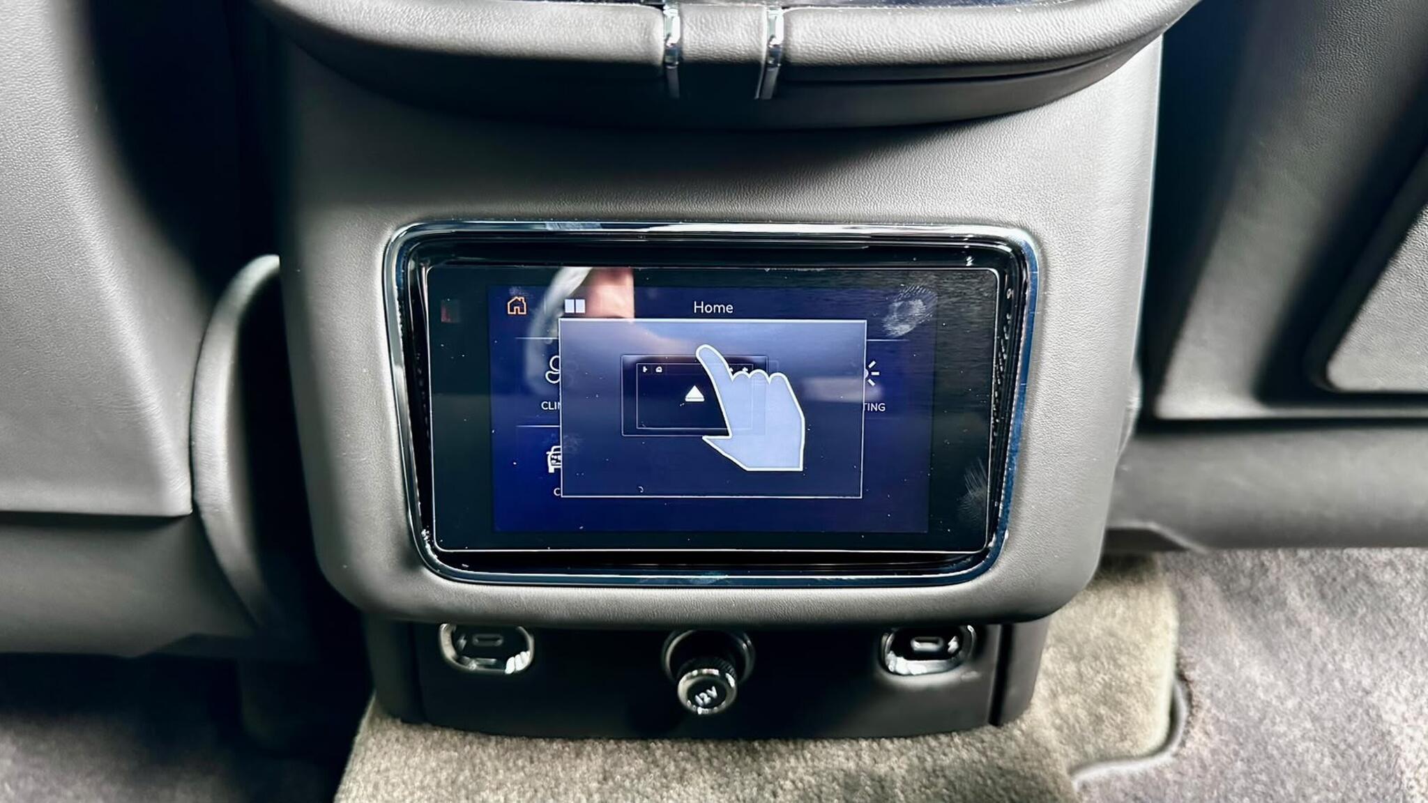 Bentley Bentayga view 37