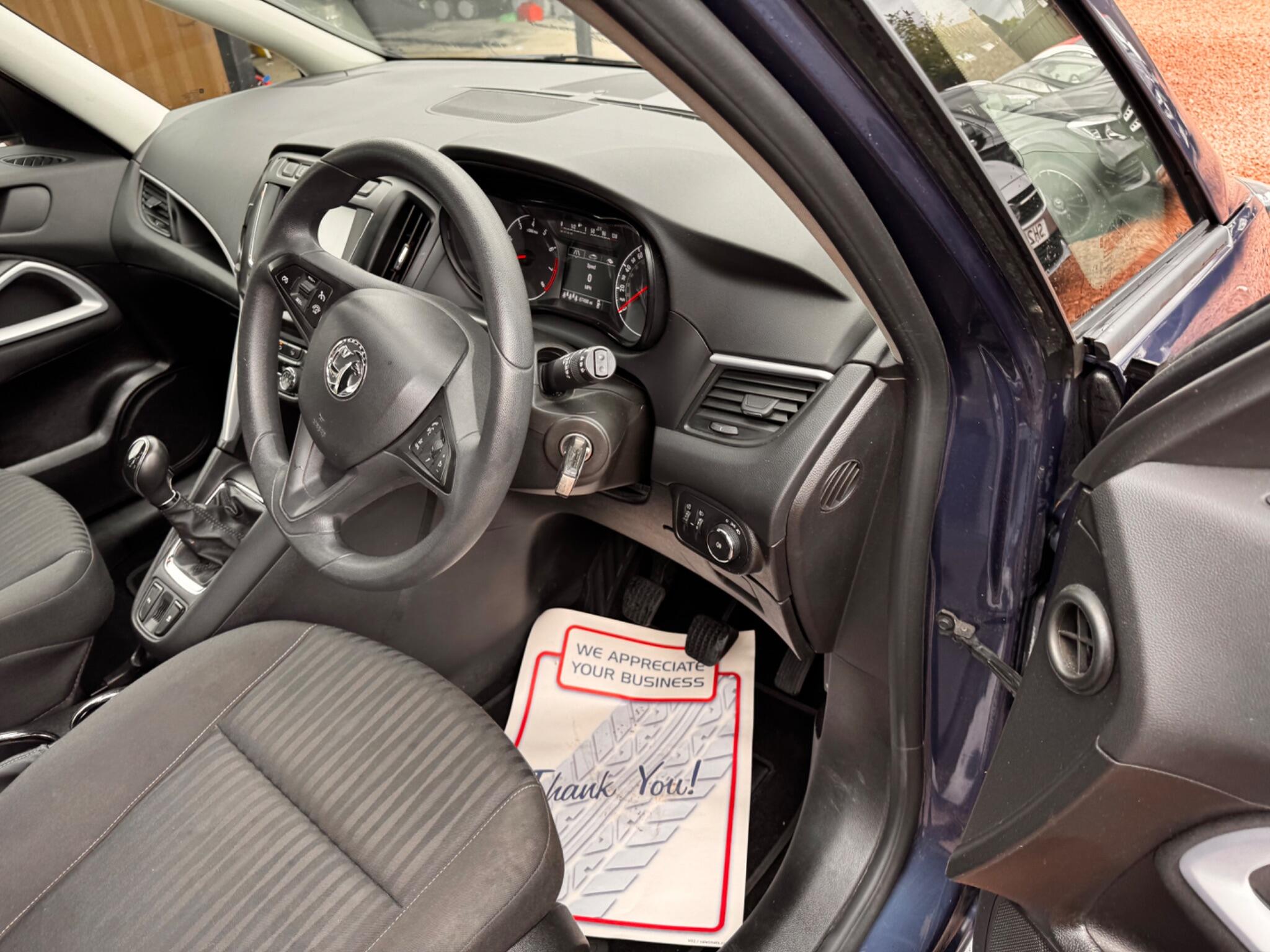 Vauxhall Zafira Tourer view 18