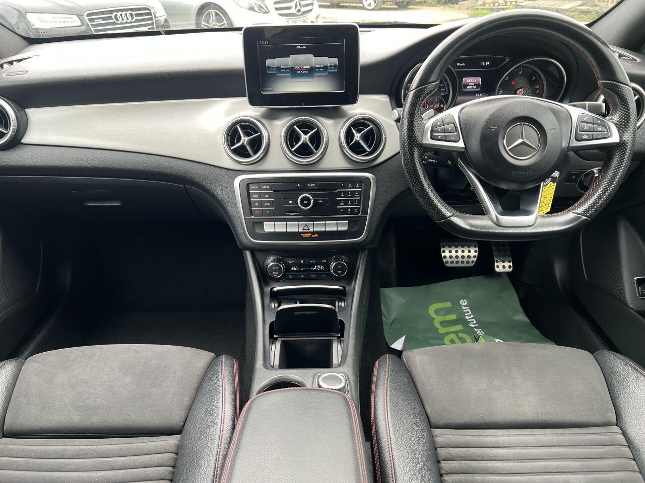 Mercedes-Benz Cla view 26