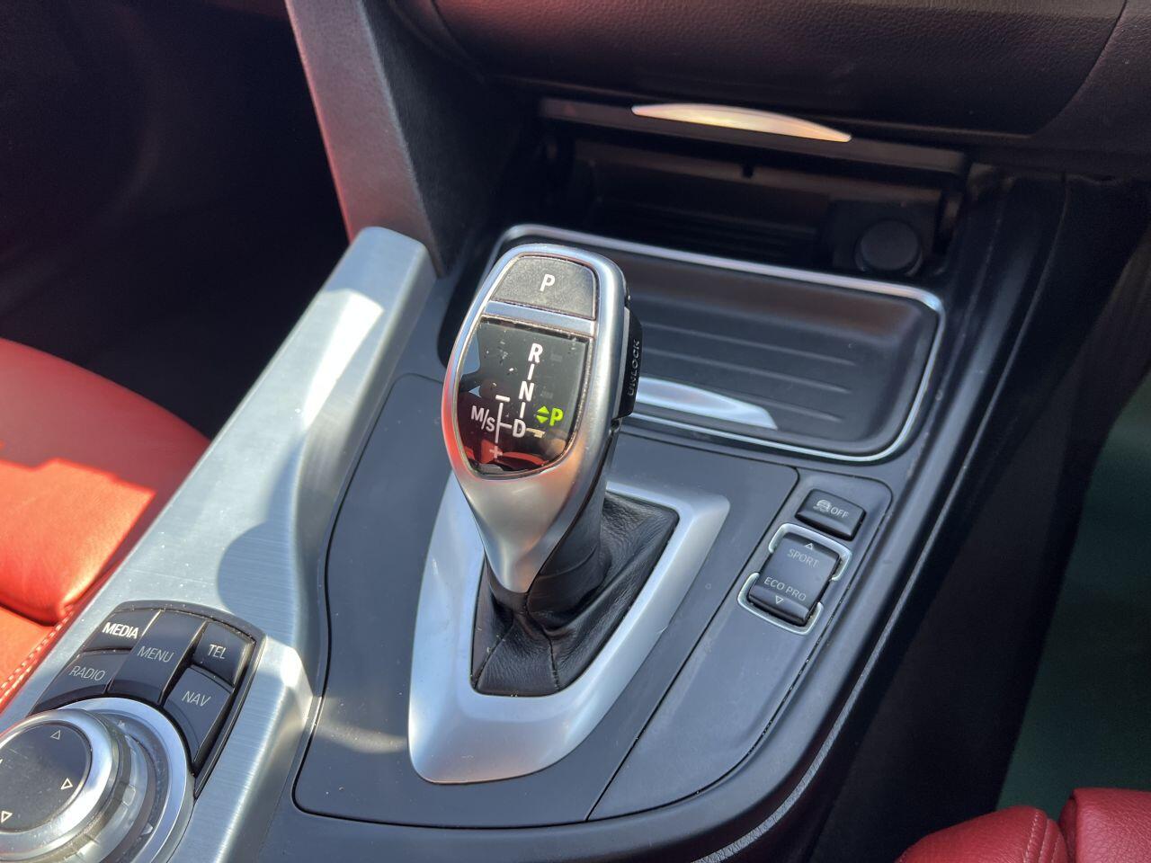 BMW 3 Series Gran Turismo view 32