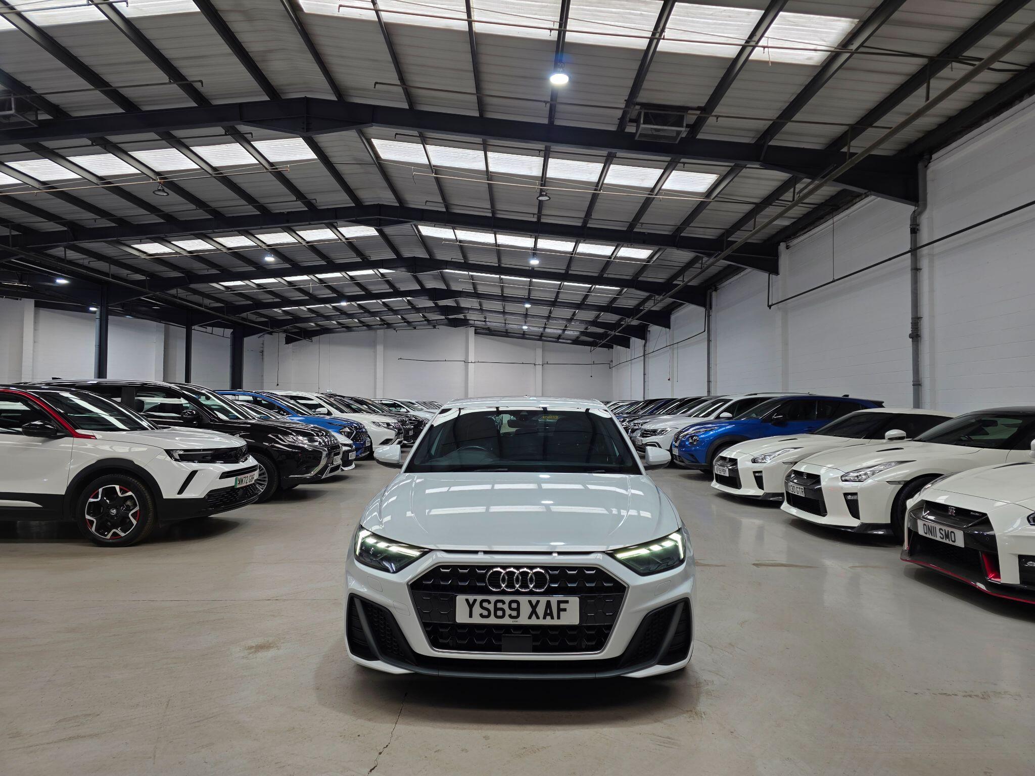 Audi A1 view 2