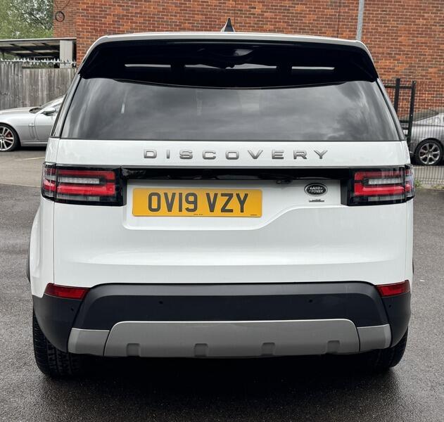 Land Rover Discovery view 6