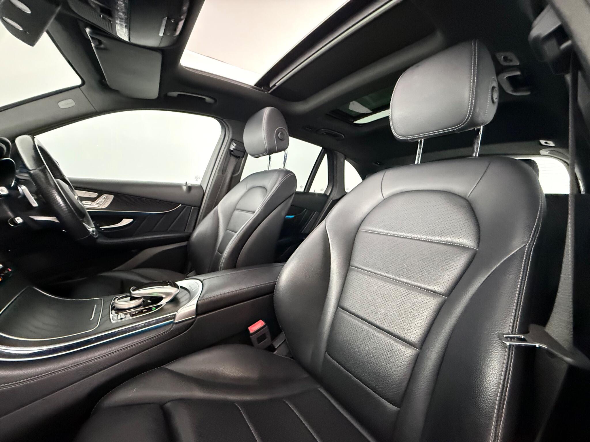 Mercedes-Benz GLC view 32