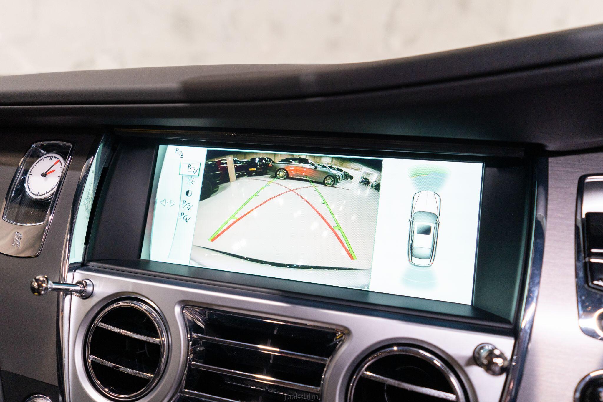 Rolls-Royce Wraith view 25