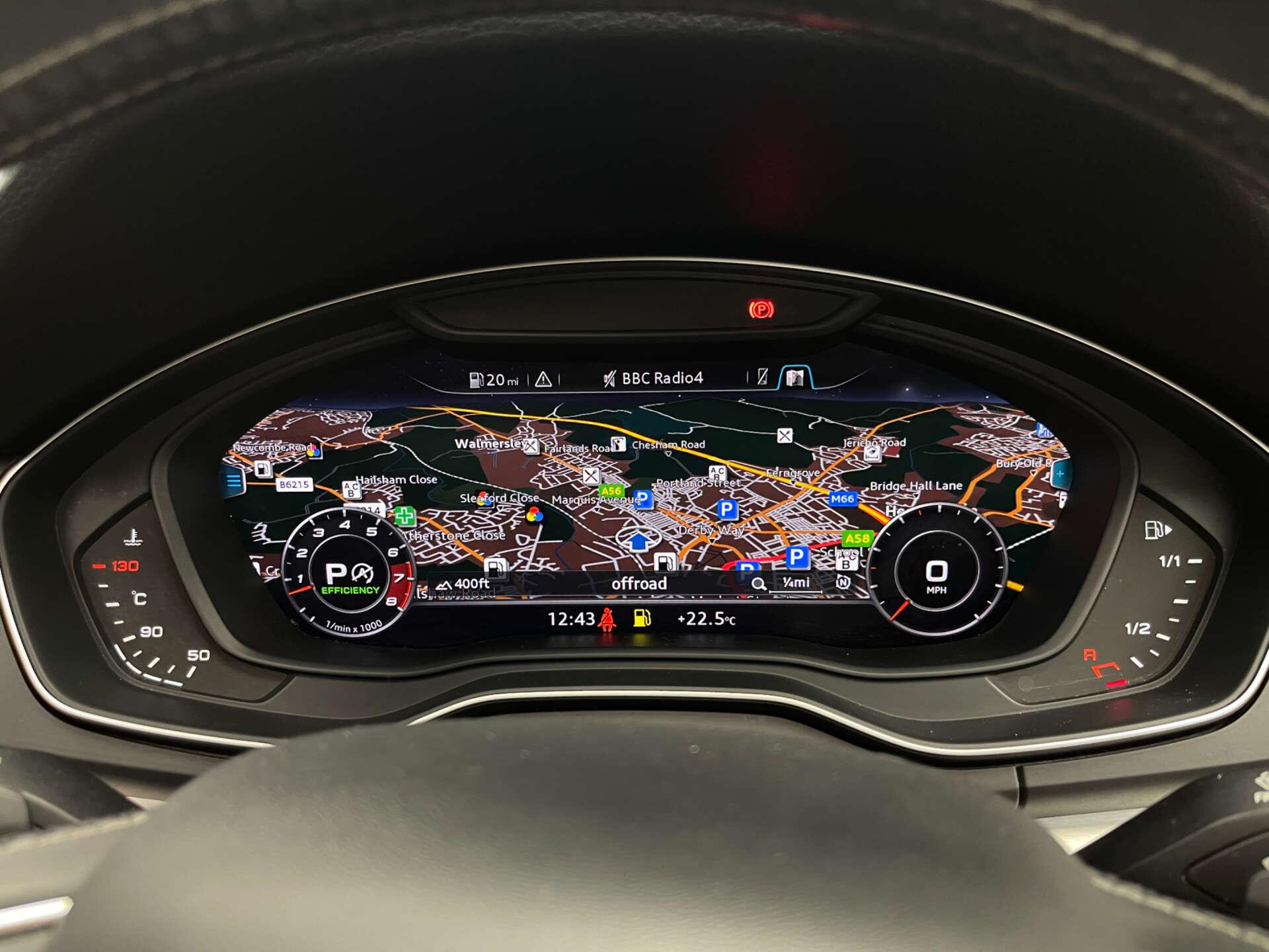Audi SQ5 view 18