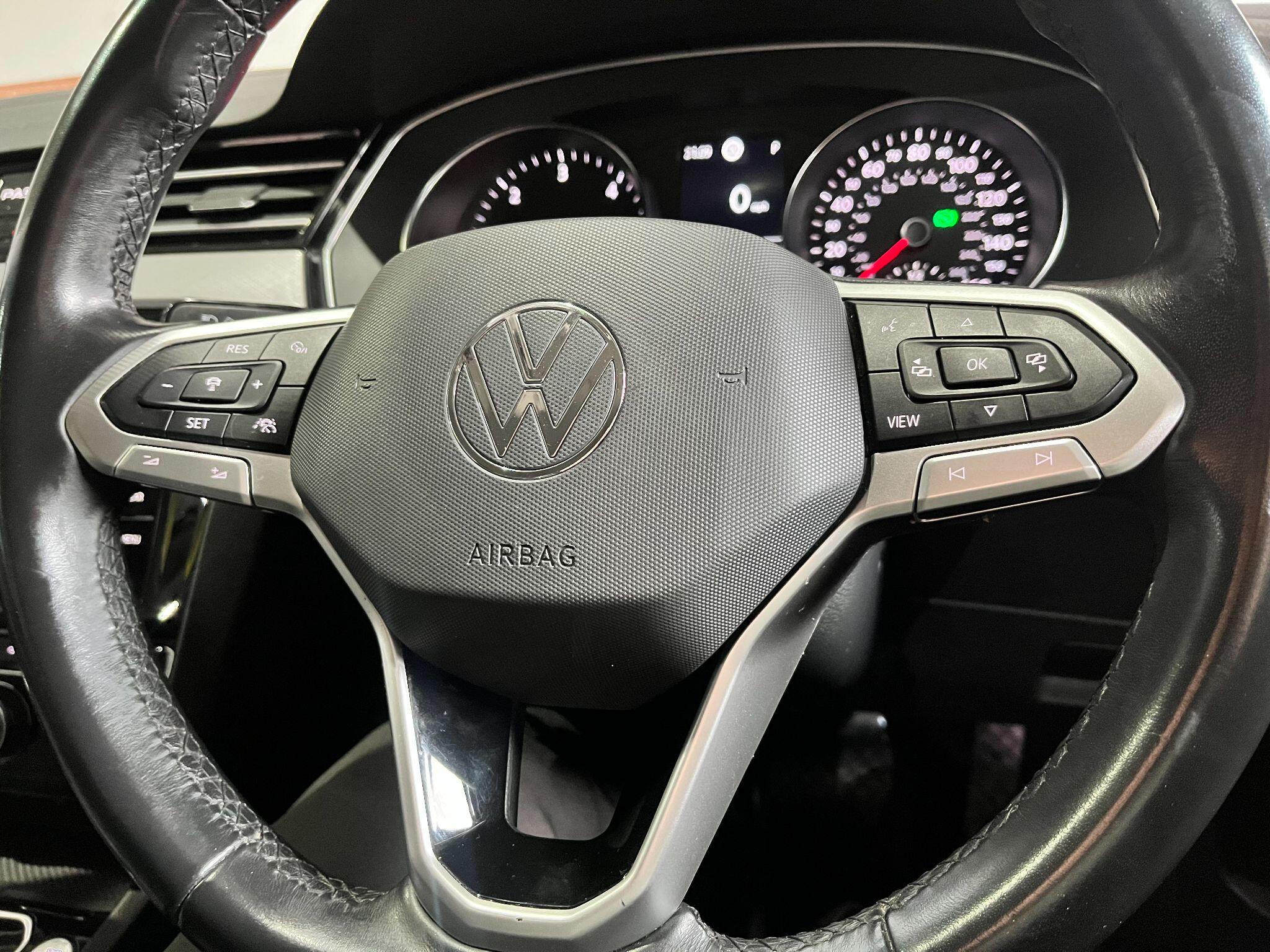 Volkswagen Passat view 45