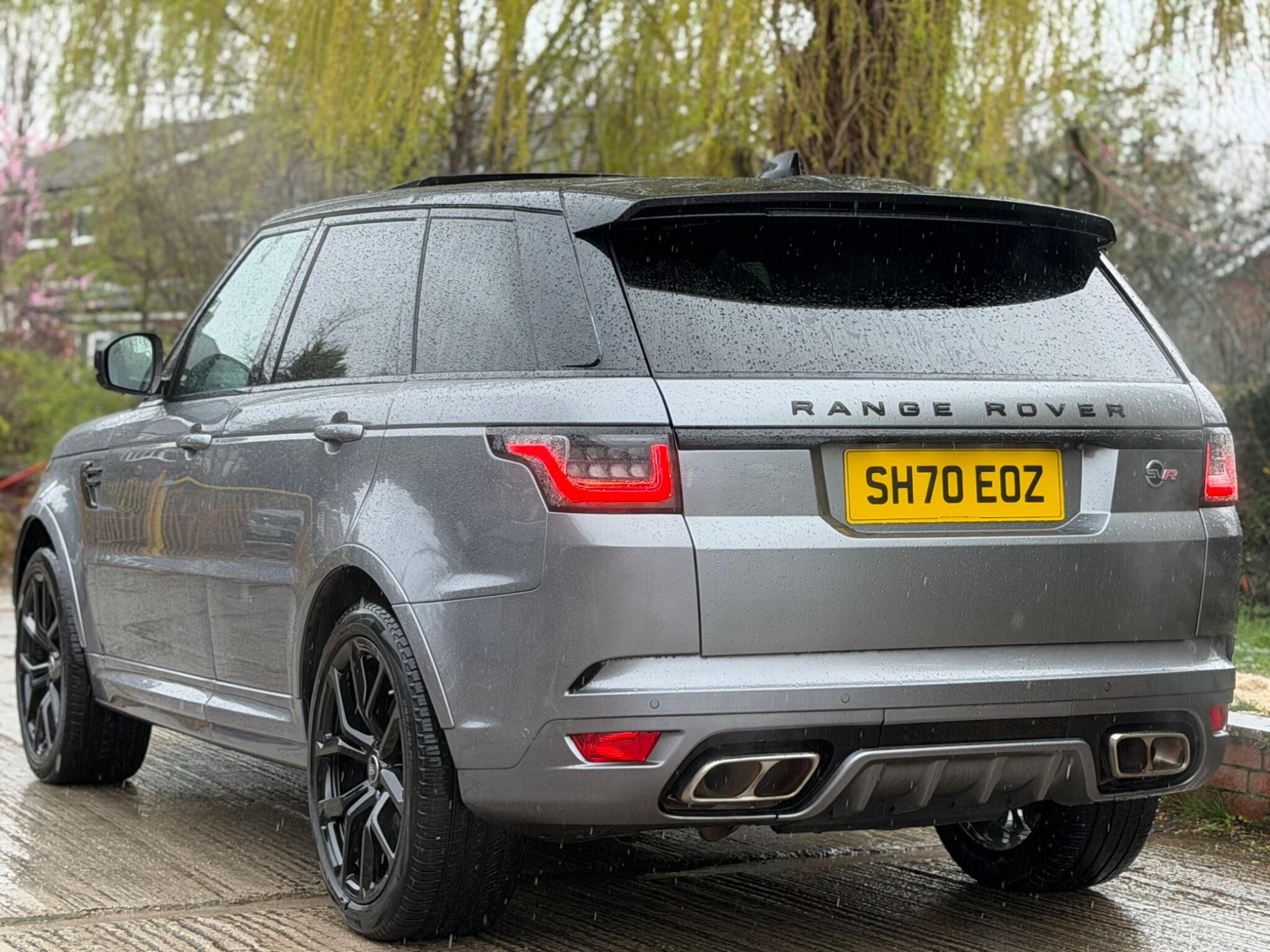 Land Rover Range Rover Sport view 4