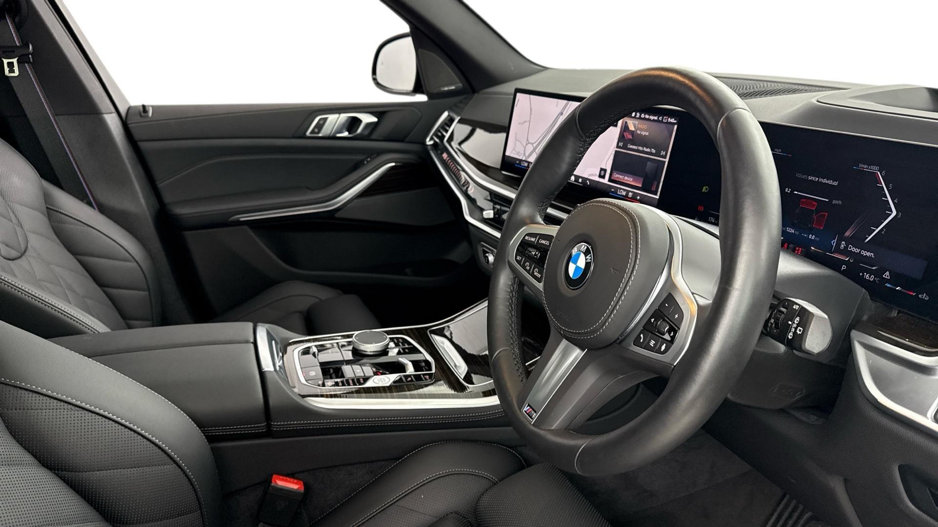 BMW X5 view 6