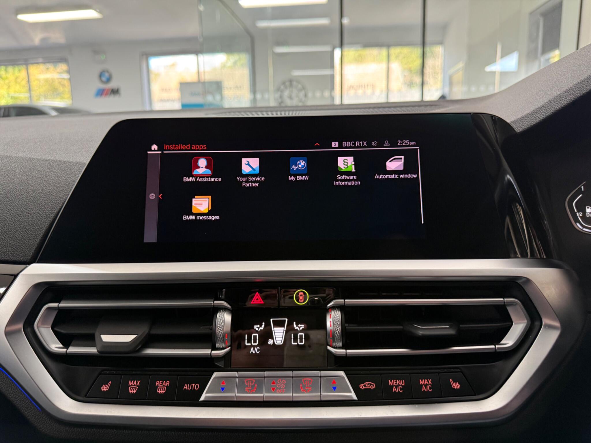 BMW 3 Series view 13