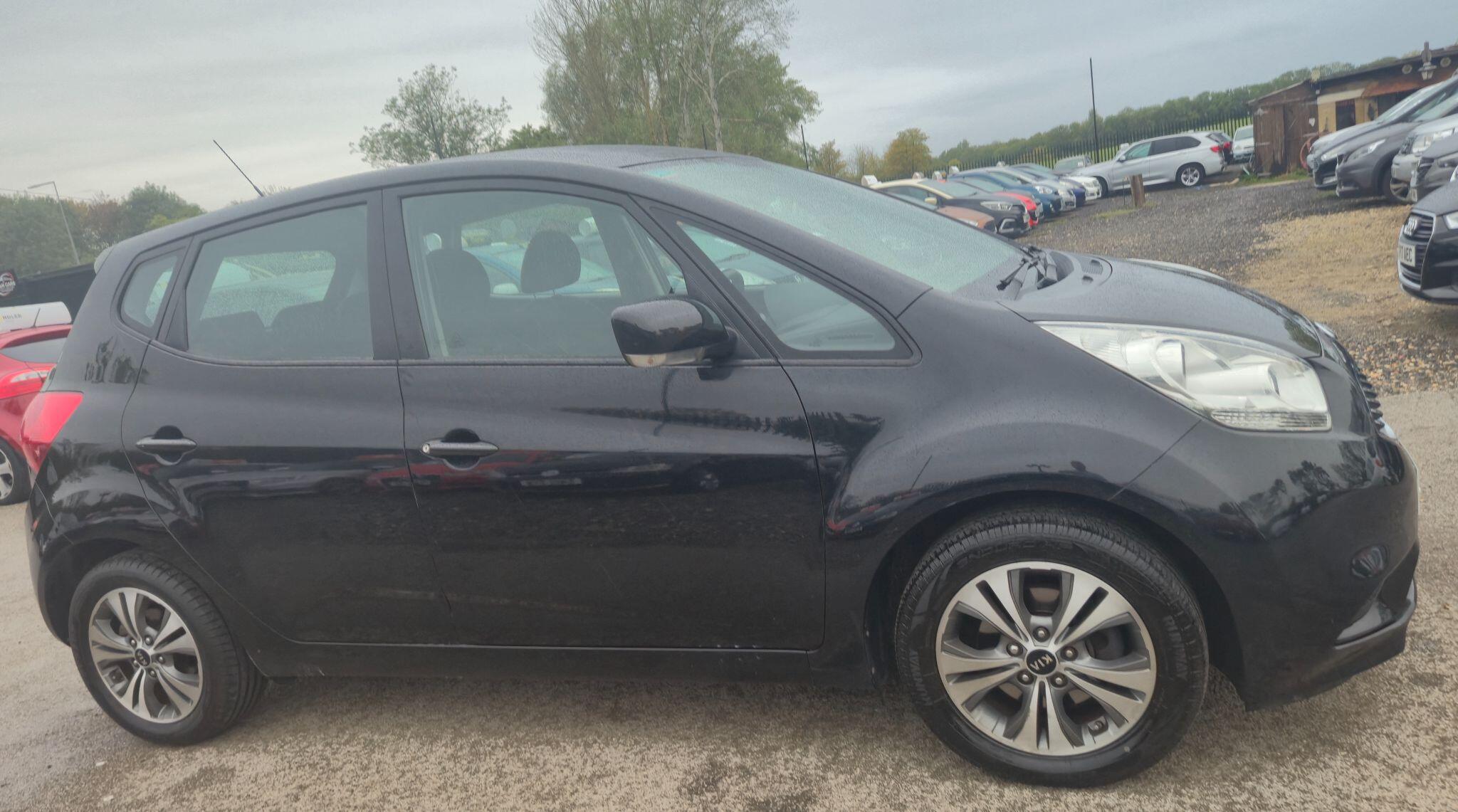 Kia Venga view 4
