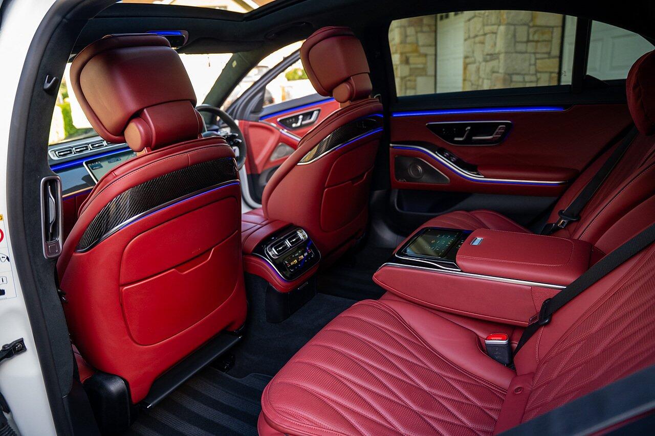 Mercedes-Benz S-Class view 77