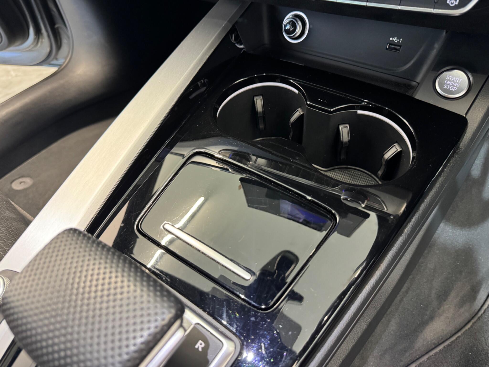 Audi A4 view 49