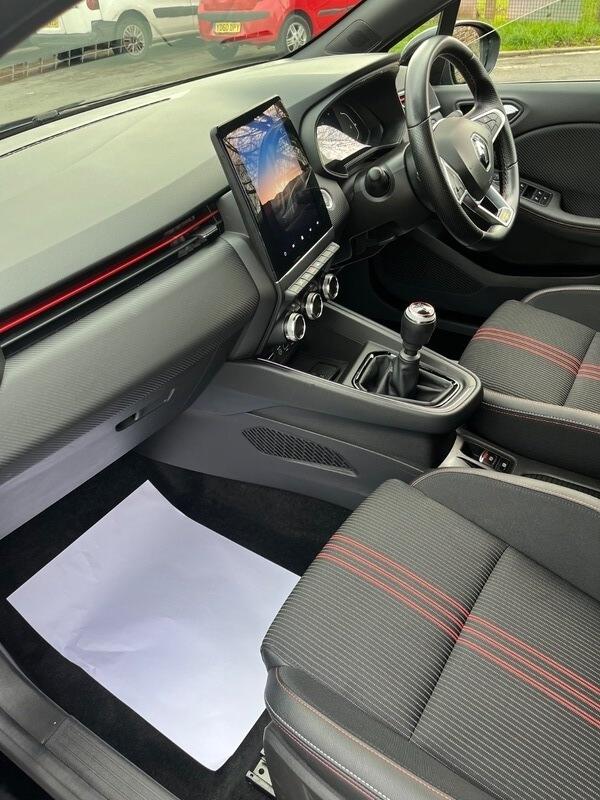 2022 Renault Clio 1.0 TCe RS Line Euro 6 (s/s) 5dr • 9,322 miles image 16