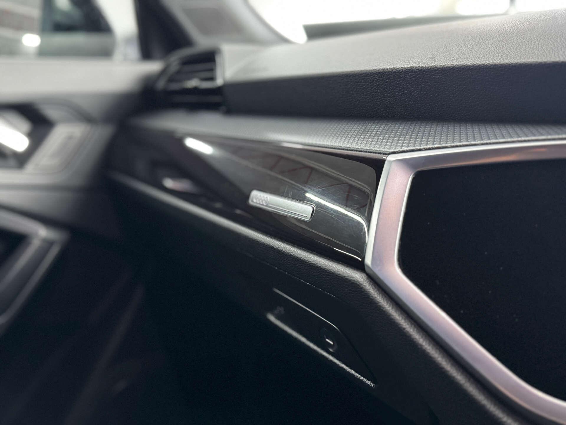 Audi Q3 view 48