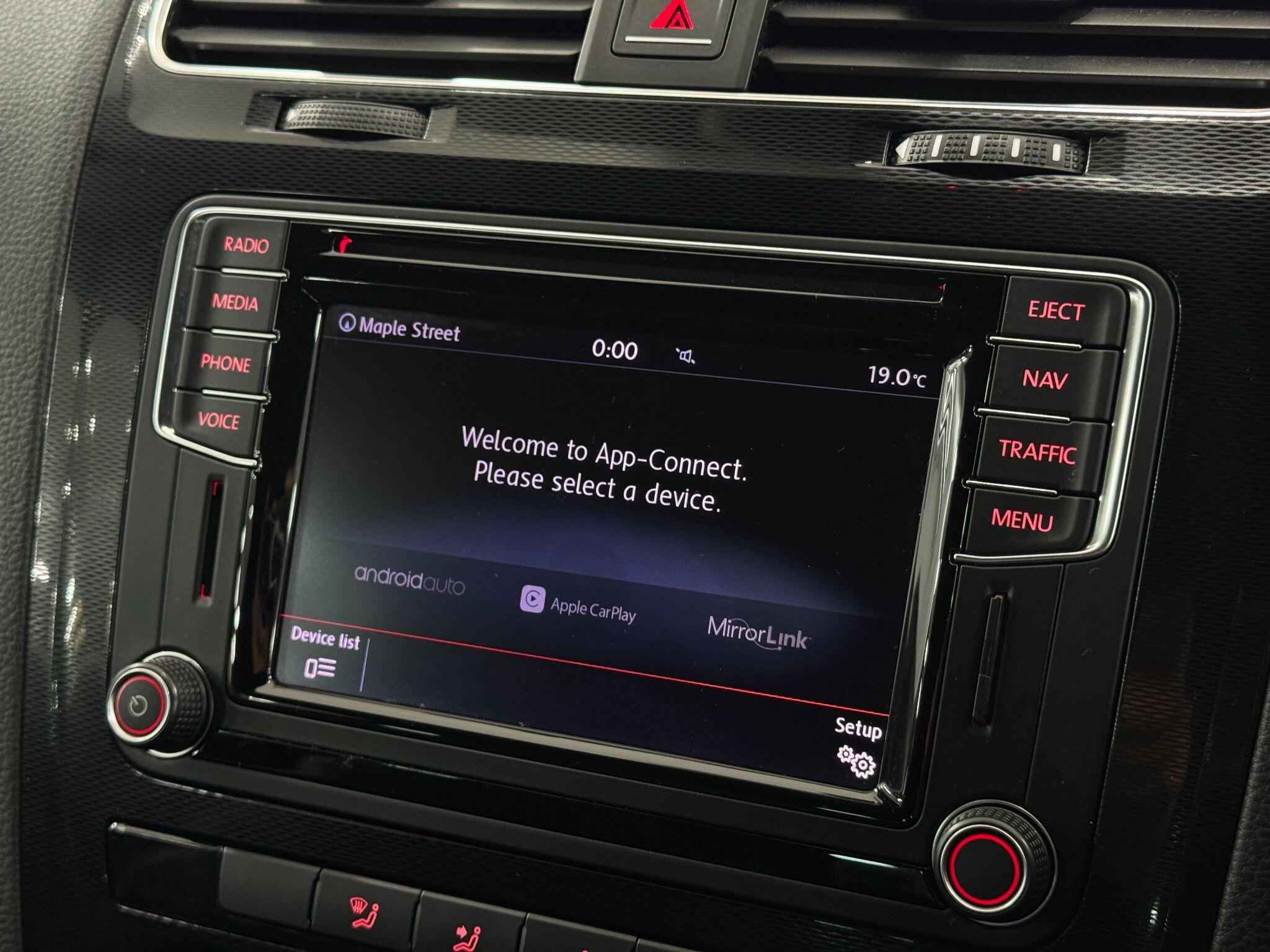 Volkswagen Scirocco view 31