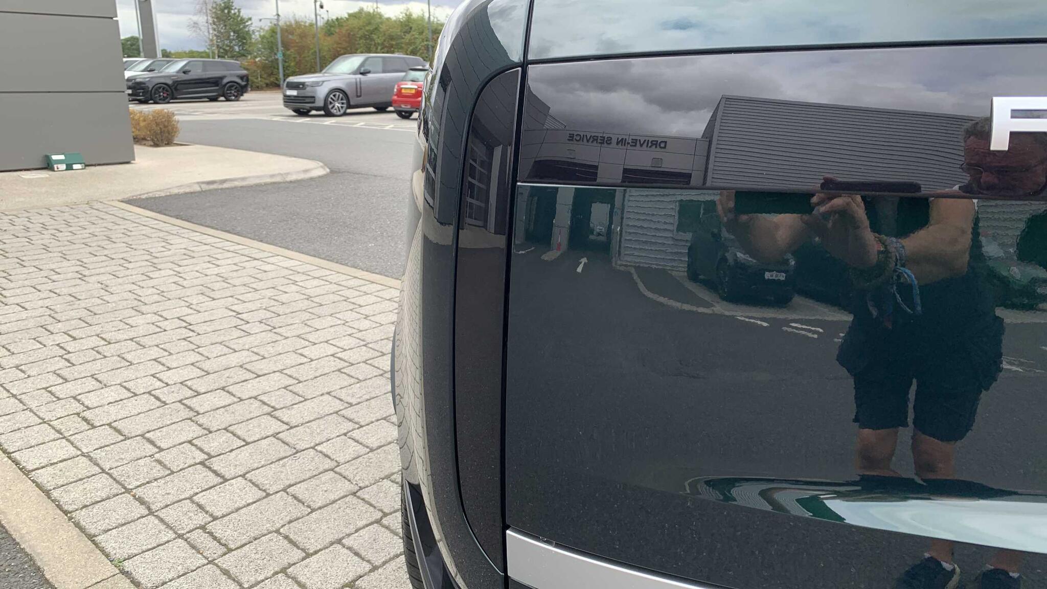 Land Rover Range Rover view 19