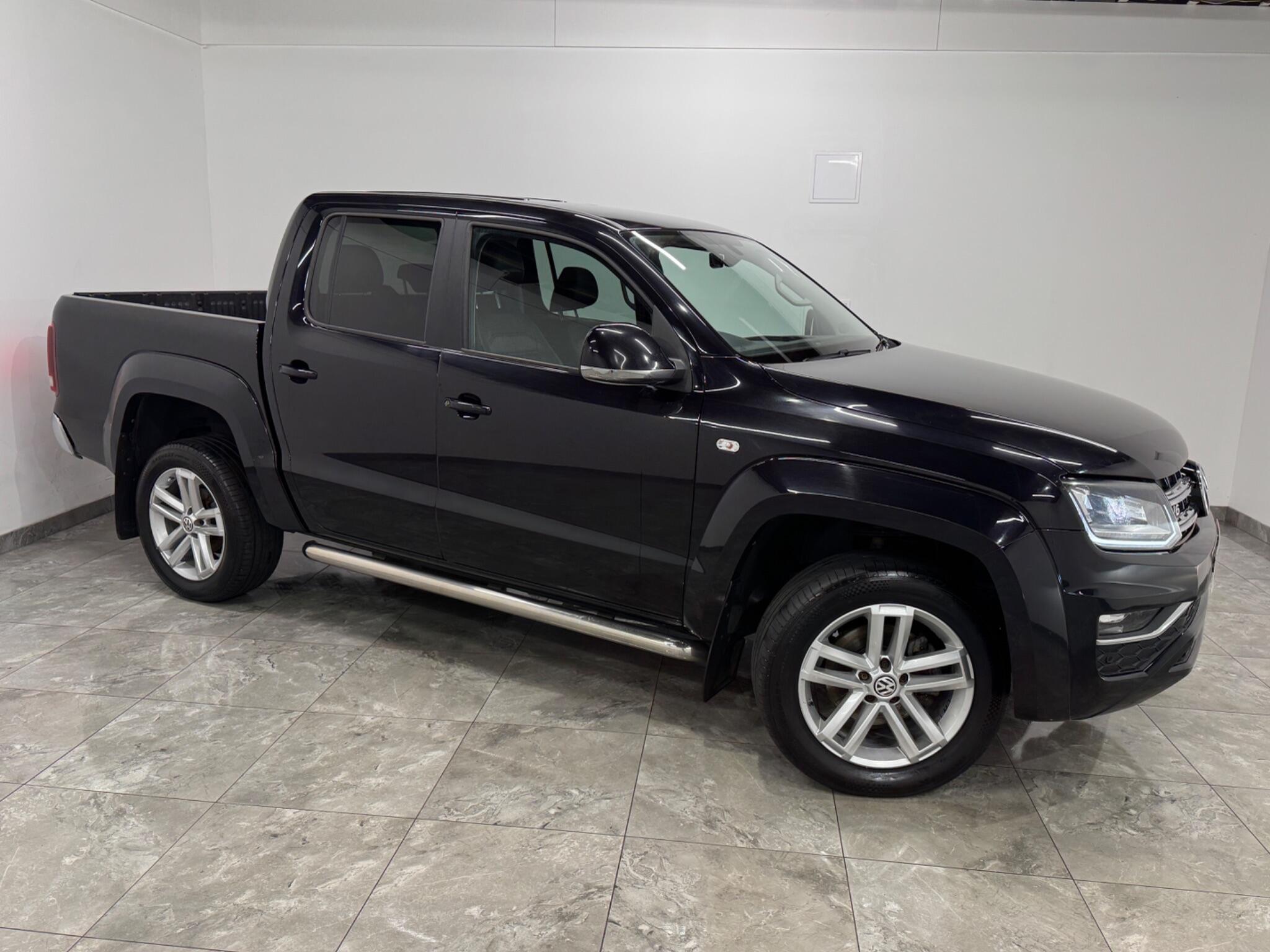 Volkswagen Amarok view 2
