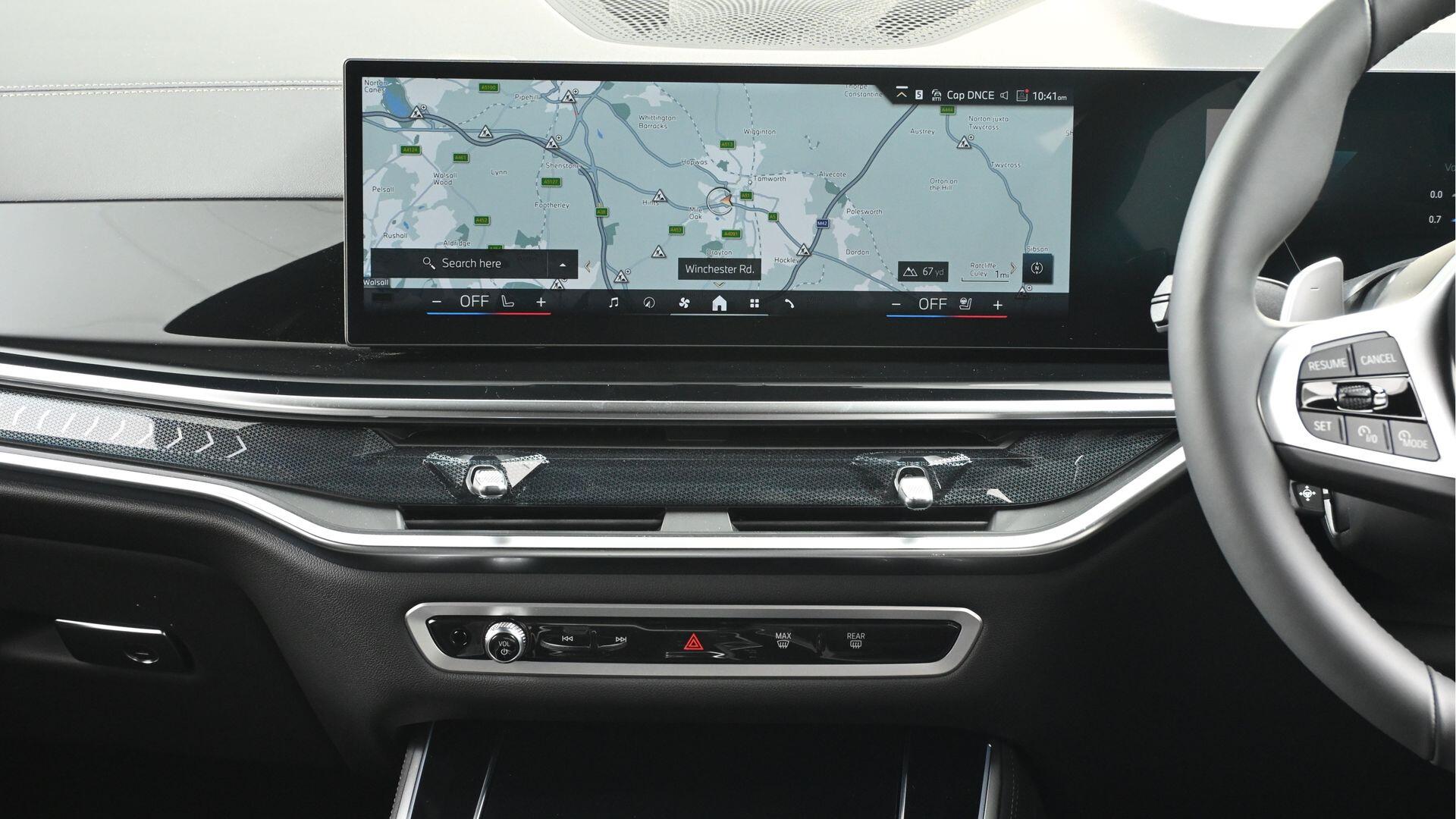 BMW X5 view 8