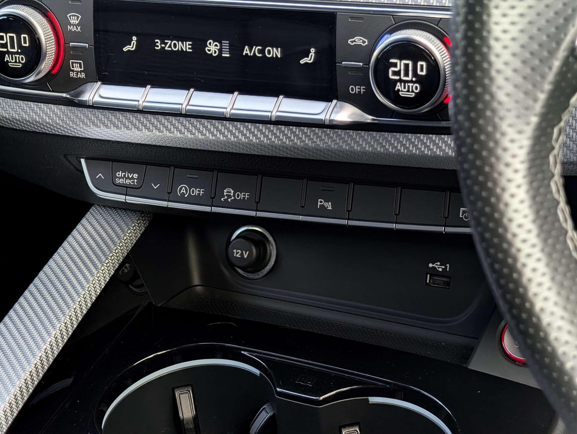Audi RS4 view 39